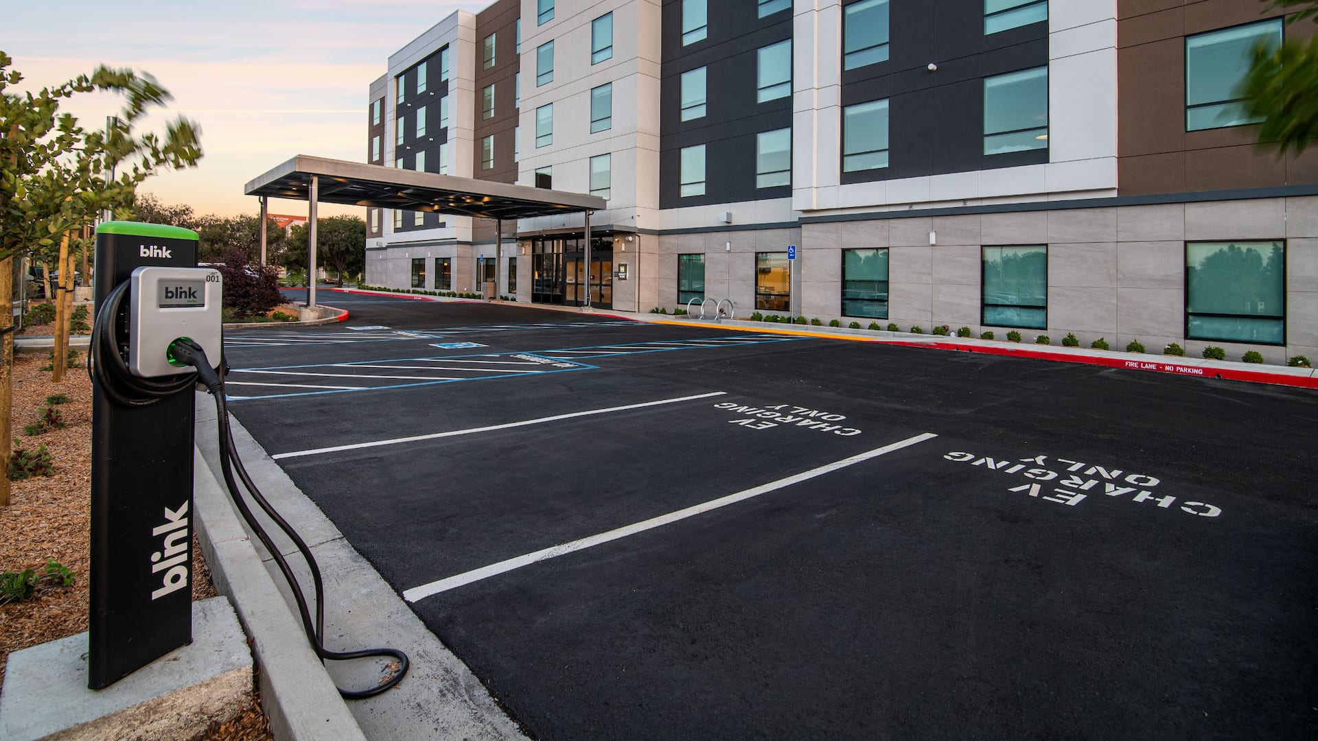 Hyatt Place Newark / Silicon Valley Ev Charging
