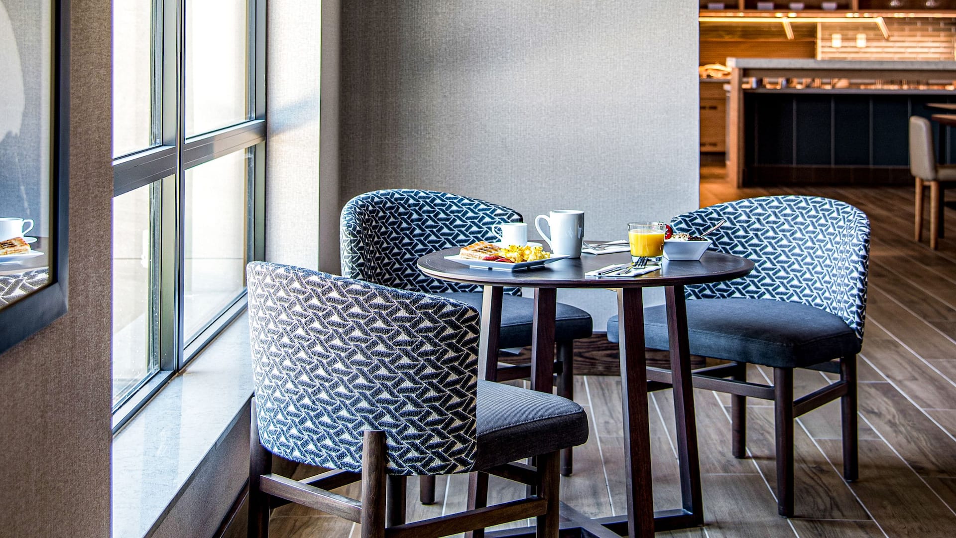 Hyatt Place Newark / Silicon Valley Breakfast