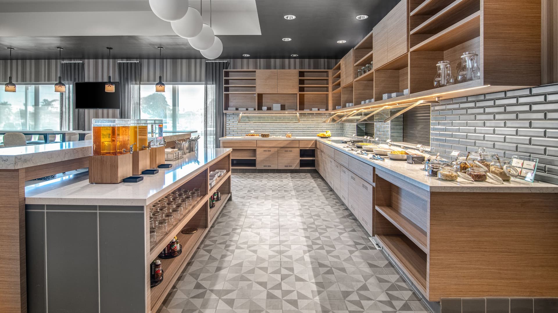 Hyatt Place Newark / Silicon Valley Breakfast Bar