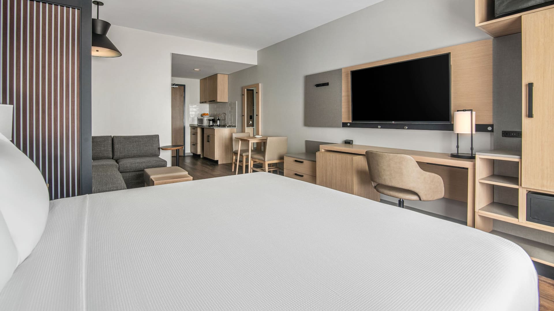 Hyatt Place Newark / Silicon Valley Specialty King