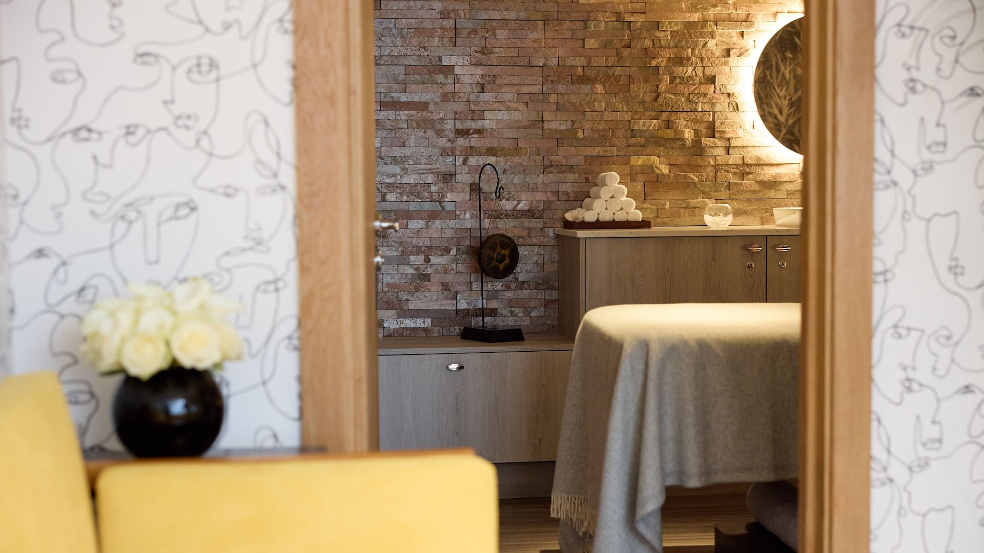 Hyatt Regency London - The Churchill Wellness Treatment Room