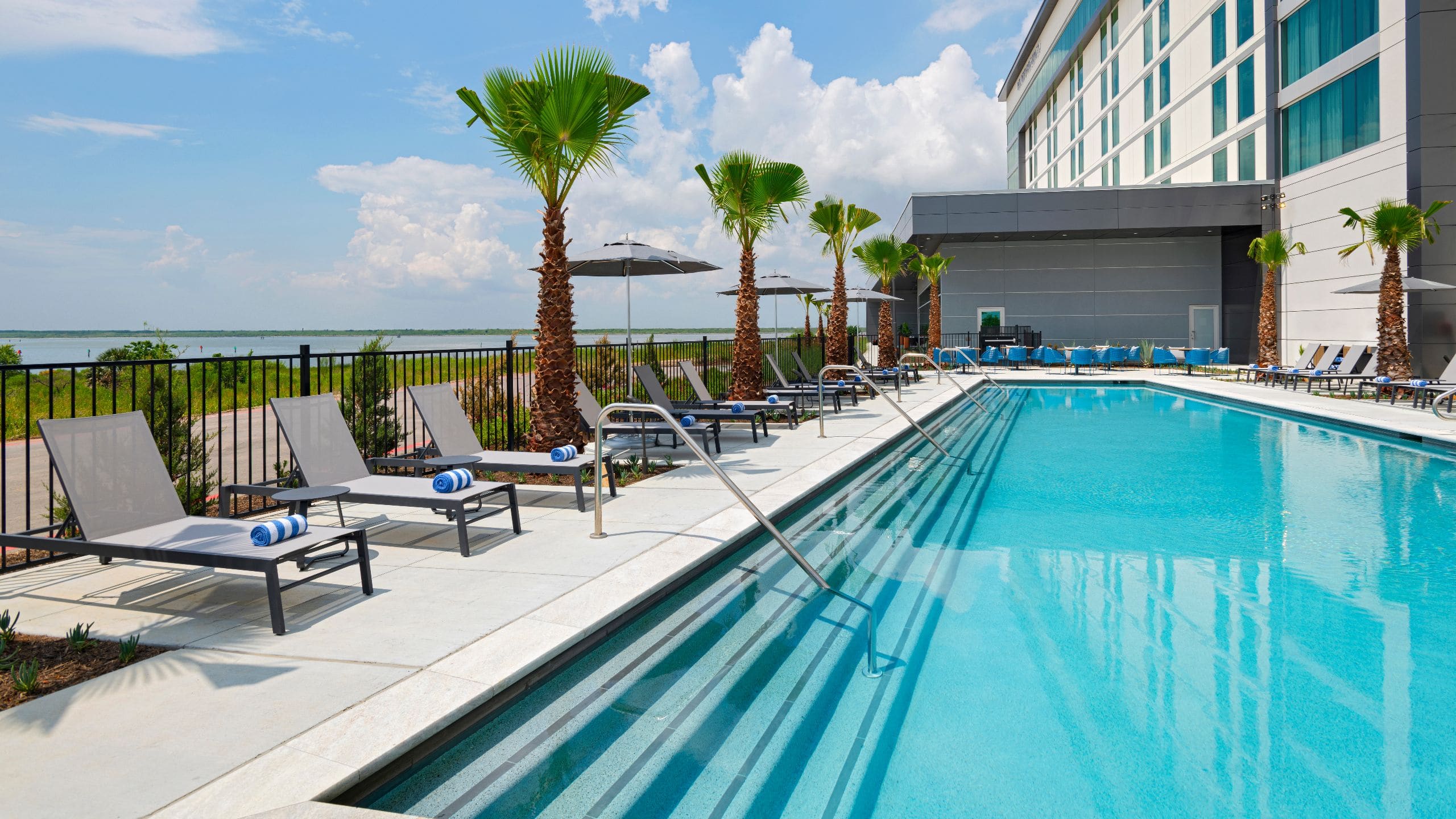 Hyatt Regency Baytown – Houston Pool Side View