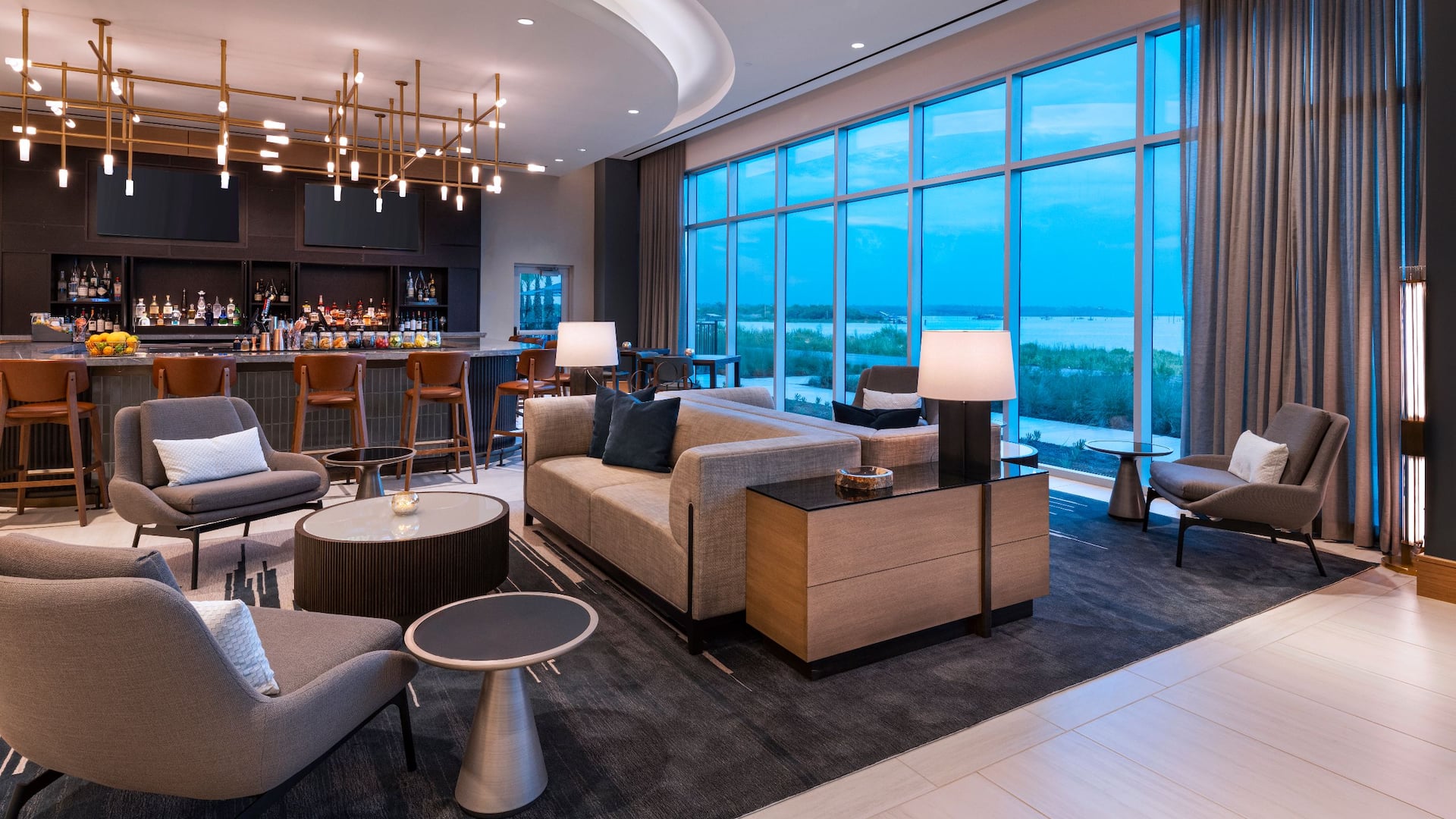 Hyatt Regency Baytown – Houston Bar Wide View