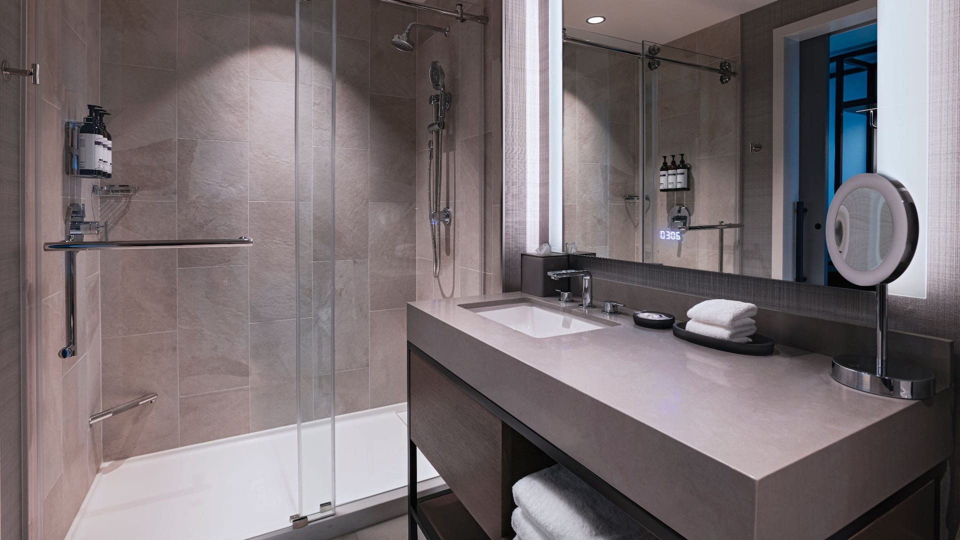 3 of 3 Hyatt Regency Baytown – Houston Standard Bath