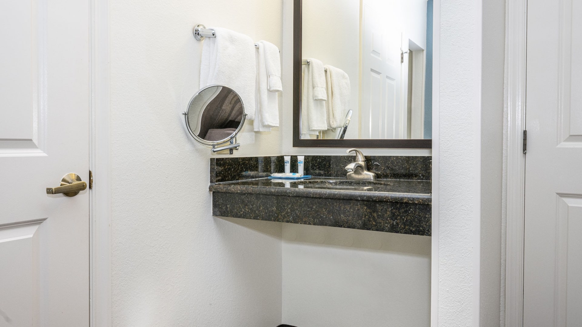 第 4，共 5 Hyatt House Herndon/Reston Ada Bathroom Sink