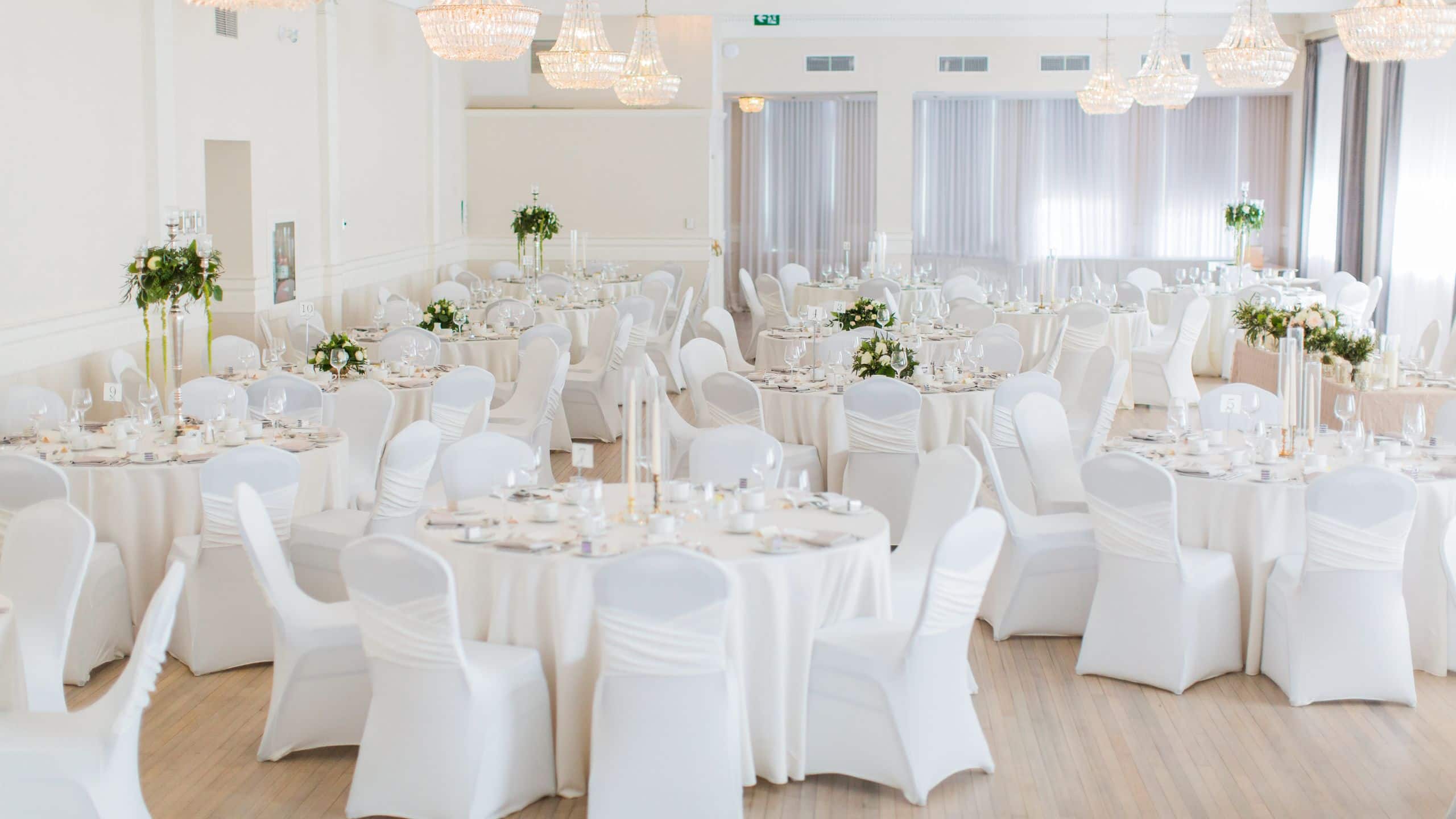 The Walper Hotel Crystal Large Wedding