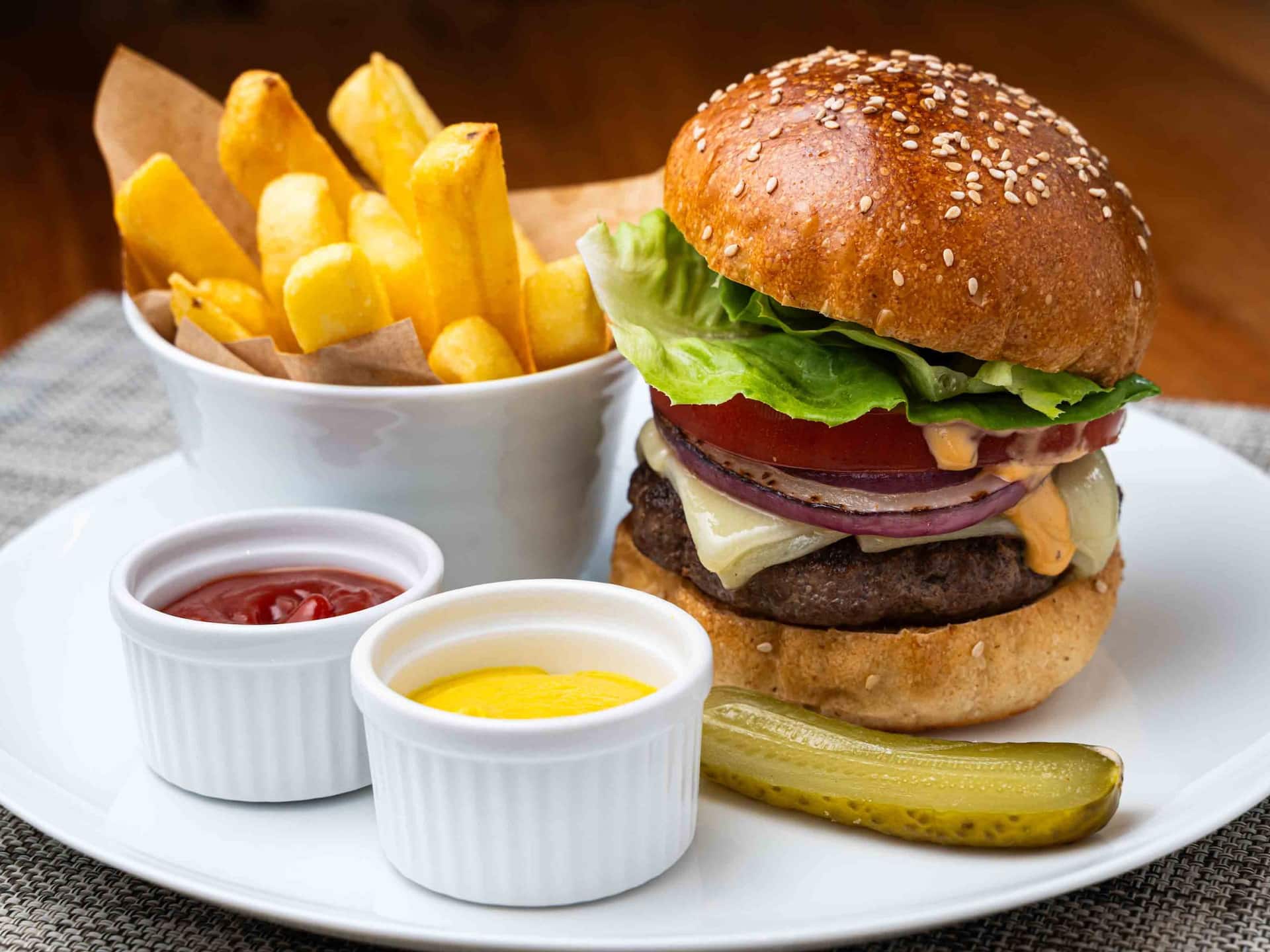 Hyatt Regency Hakone Resort and Spa Dining Room Chefs Burger