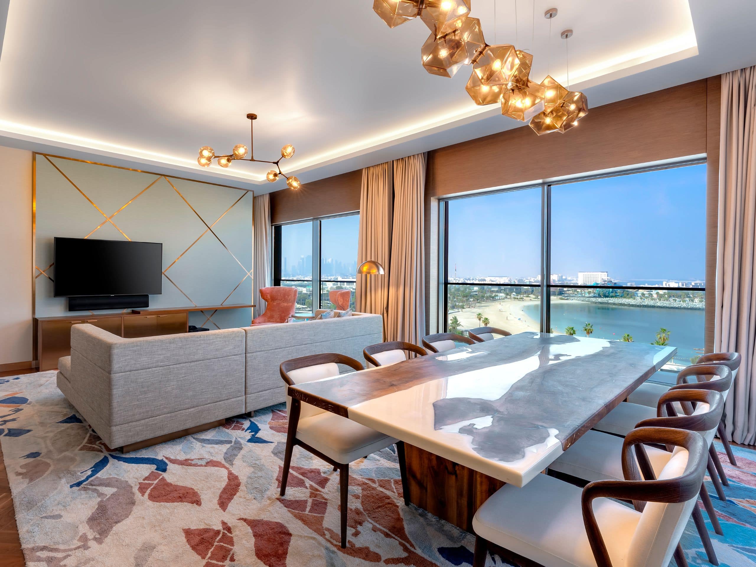 Spacious rooms & stylish suites | Hyatt Centric Jumeirah Dubai