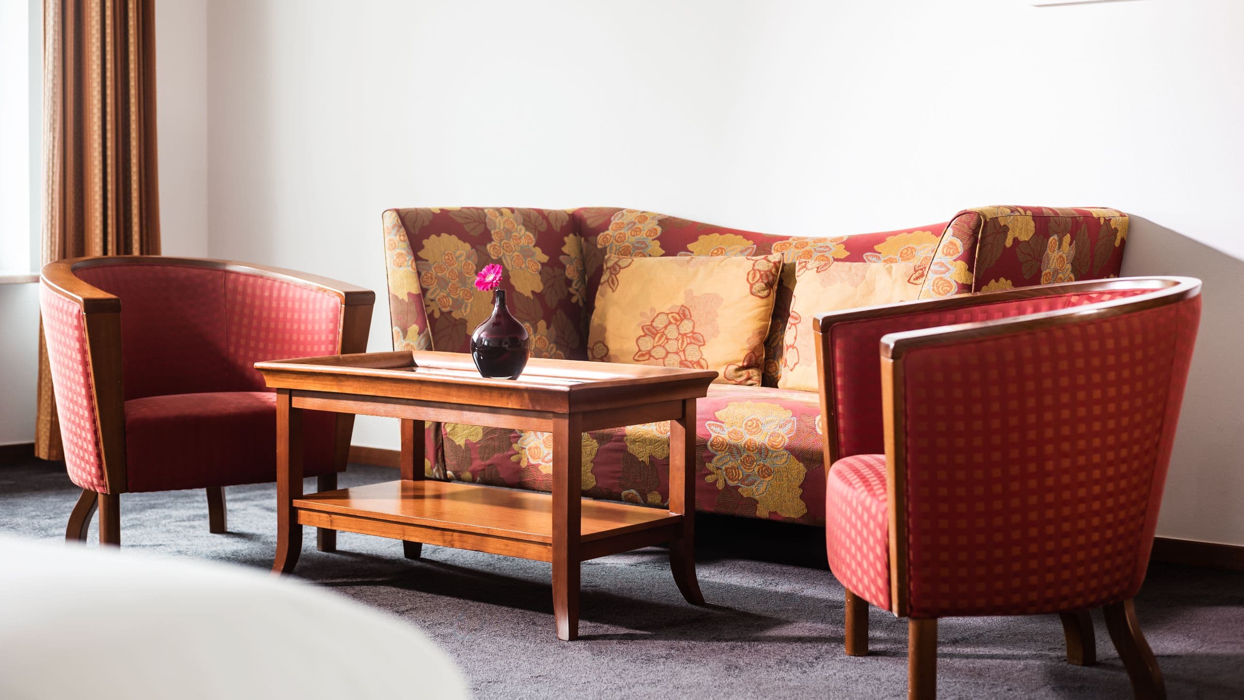 2 de 5 Lindner Hotel Frankfurt Main Plaza One King Deluxe Sofa