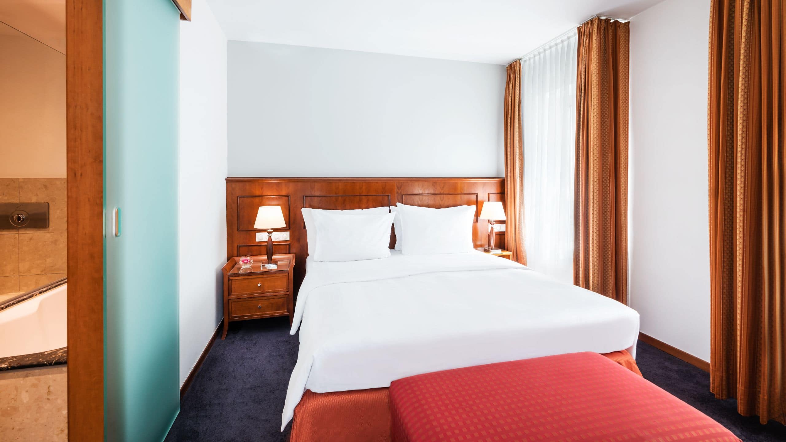 Lindner Hotel Frankfurt Main Plaza One Queen Kitchenette