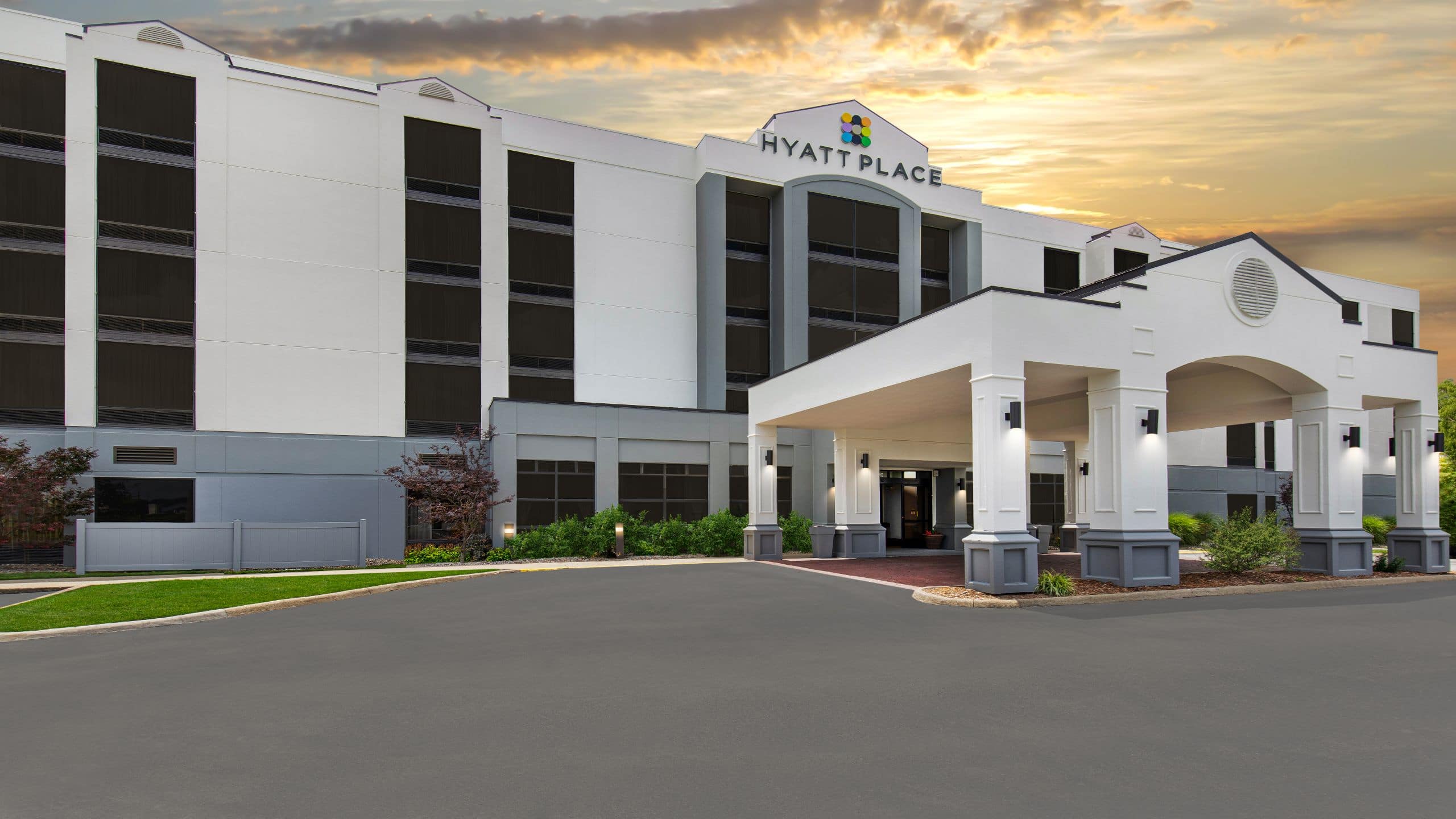 Hotel Photos | Hyatt Place Louisville-East