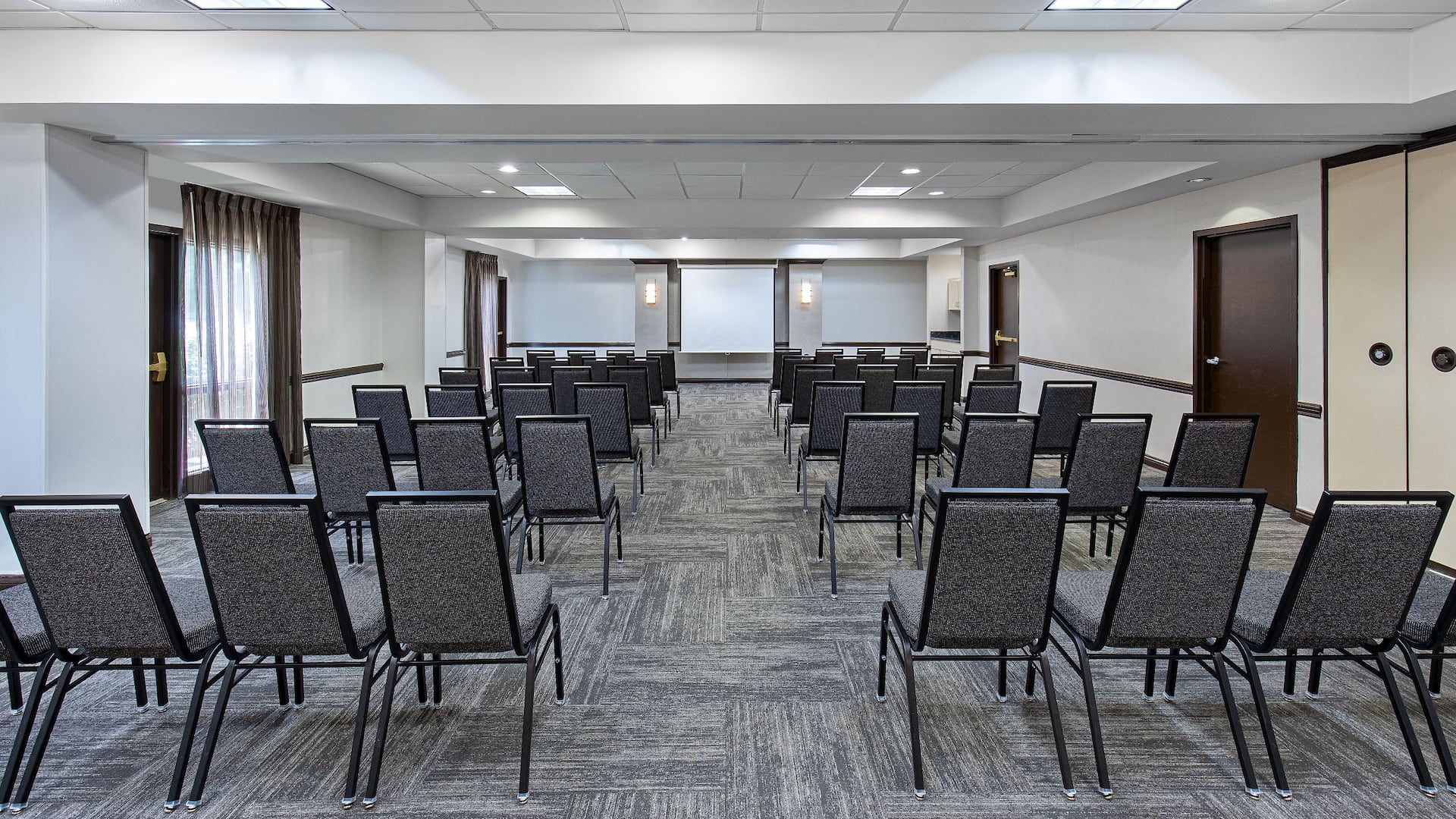 Hyatt Place Louisville-East Meeting Room Theatre