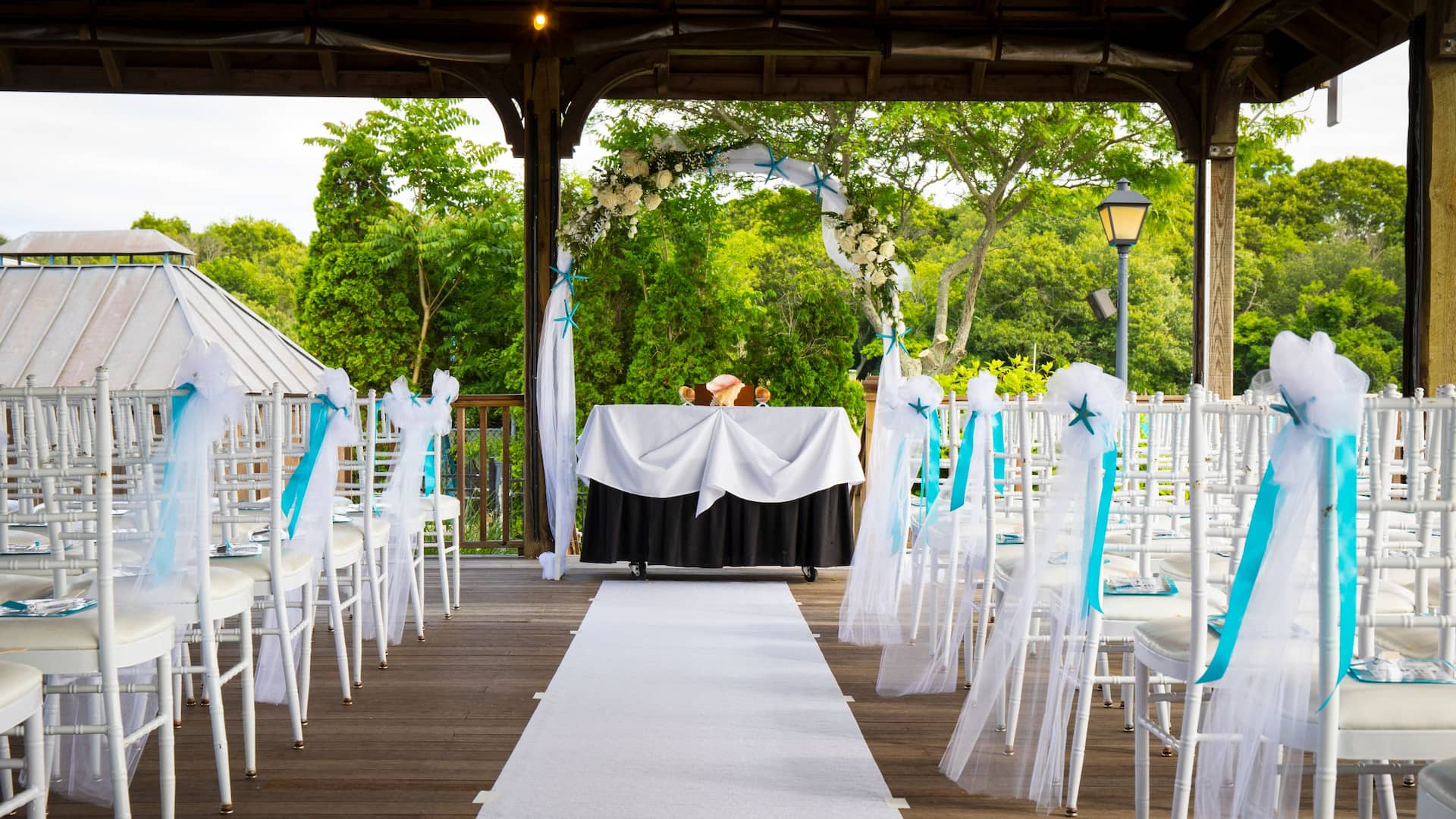 Hyatt Place Long Island/East End Aisle Pathway Wedding