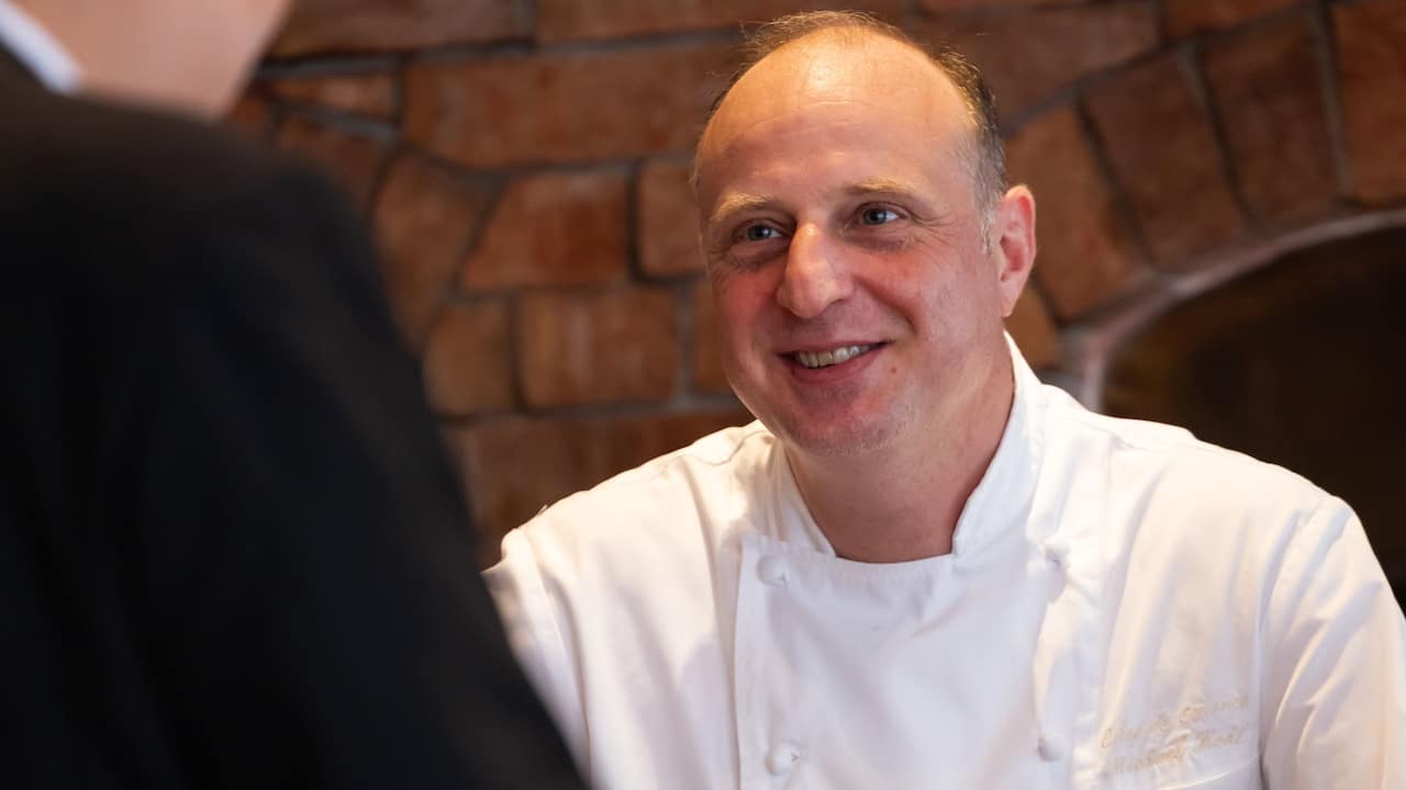 cafe 33 chef