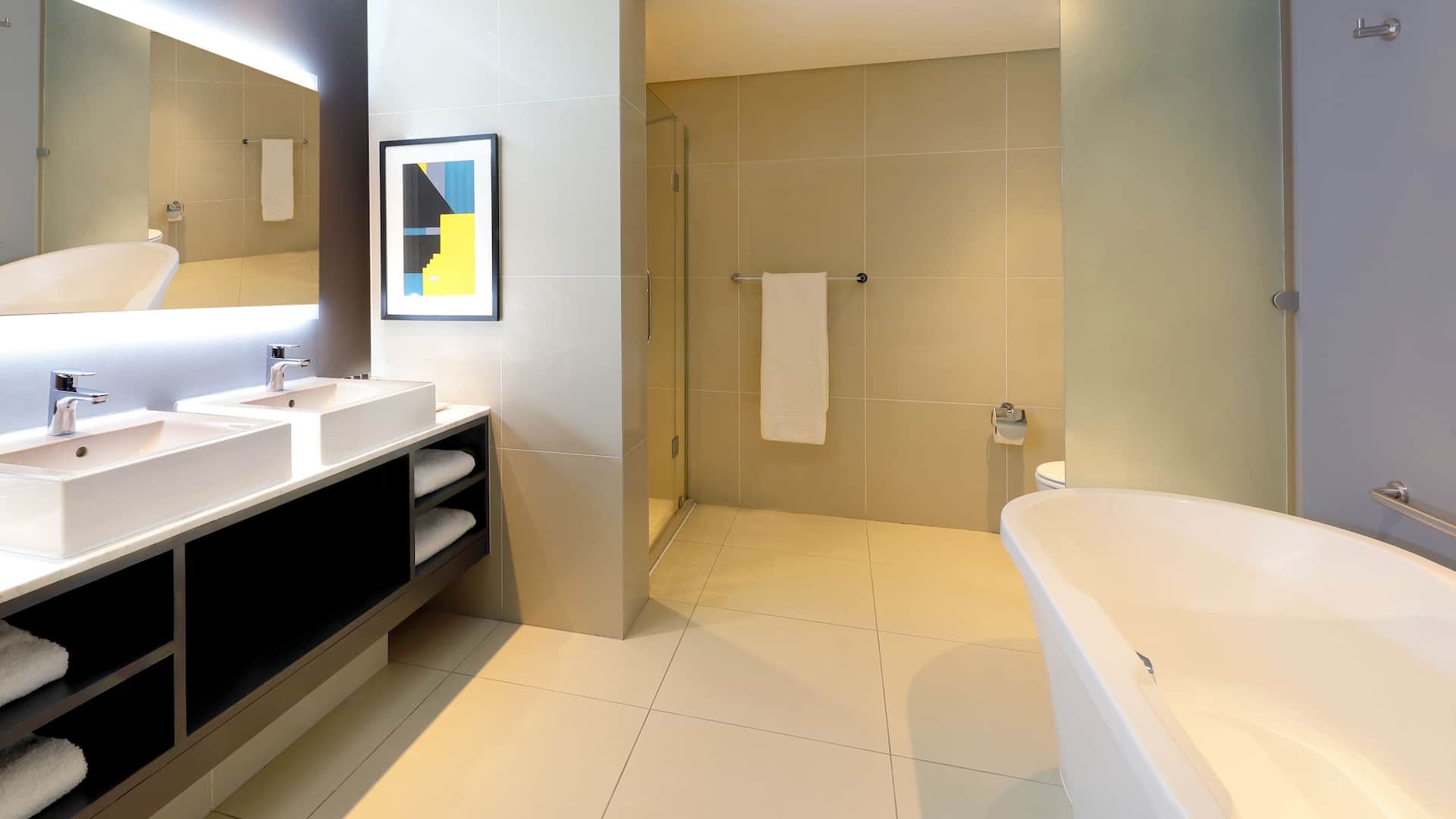 2 de 5 Hyatt Regency Cape Town Regency Suite Bathroom