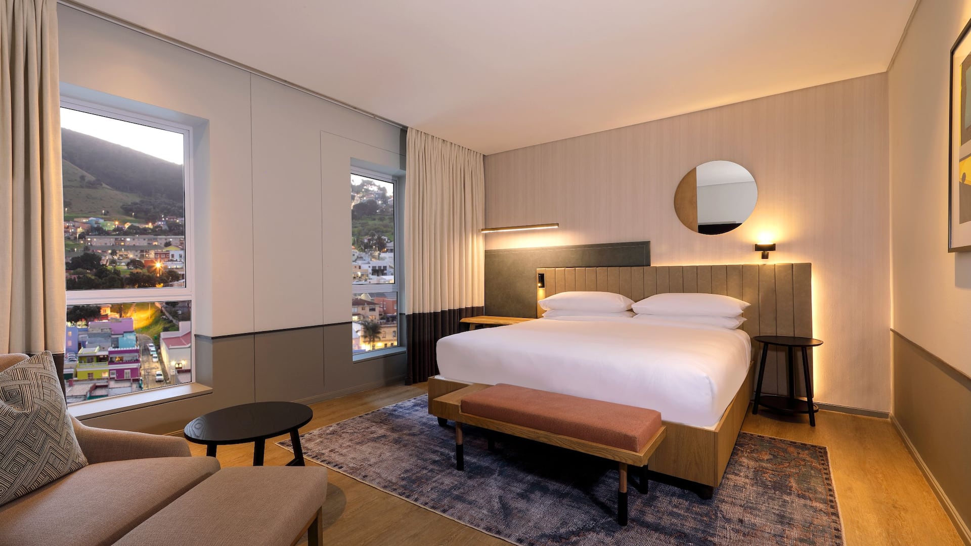 1 de 5 Hyatt Regency Cape Town Regency Suite Bedroom