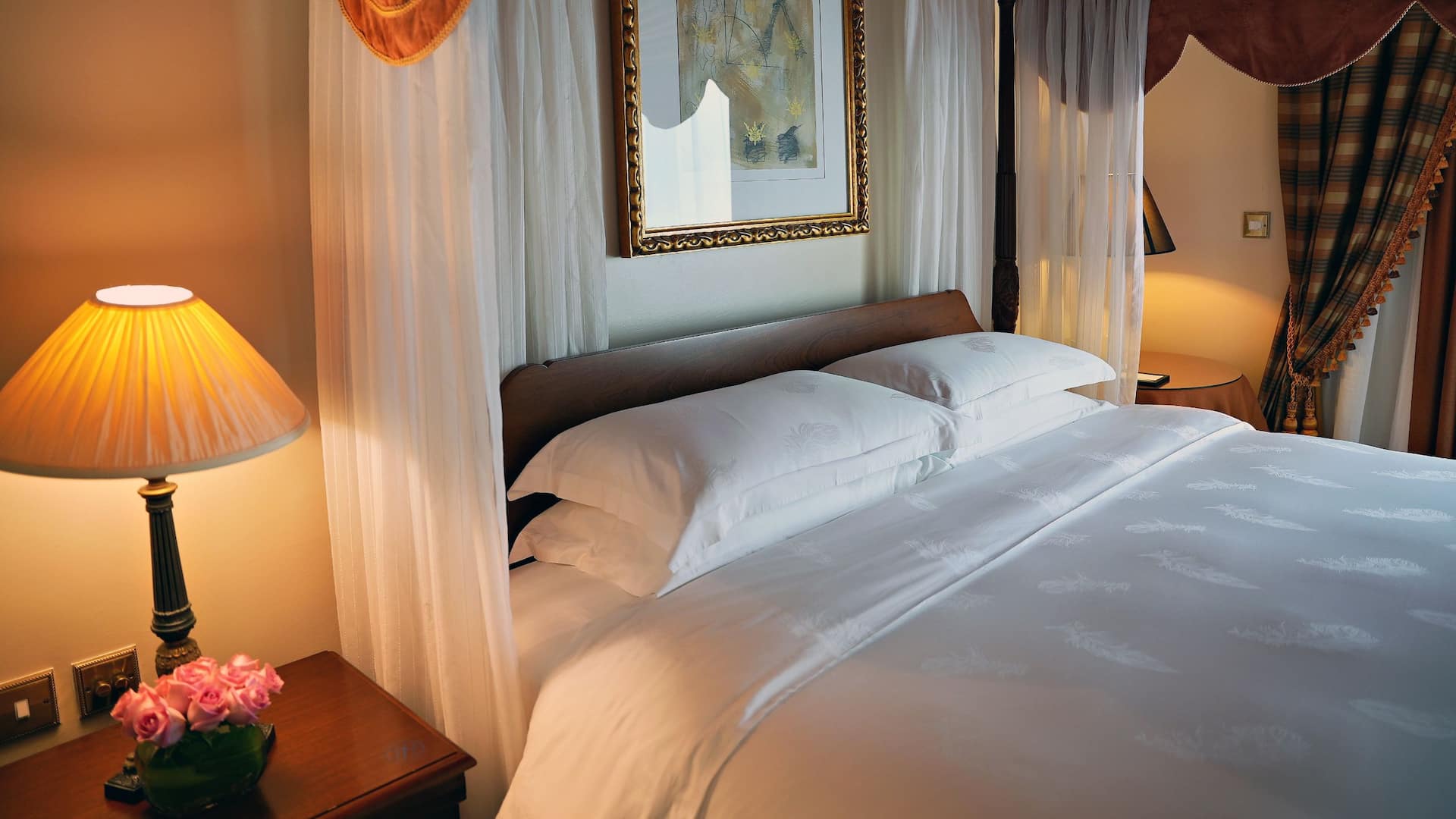 Grand Hyatt Muscat Crown Suite Bedroom