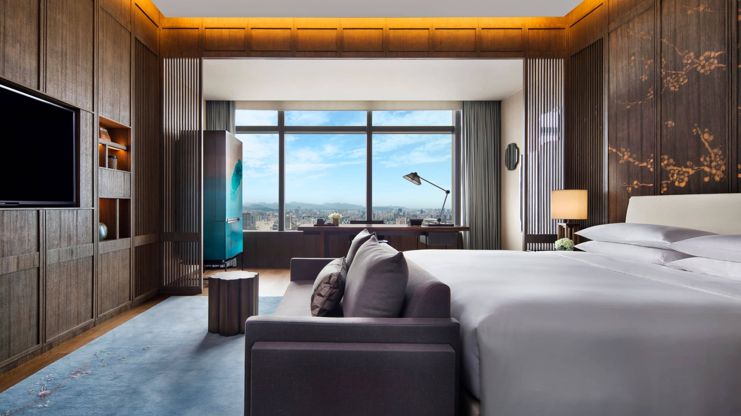 Park Hyatt Hangzhou King Bed Mountain View