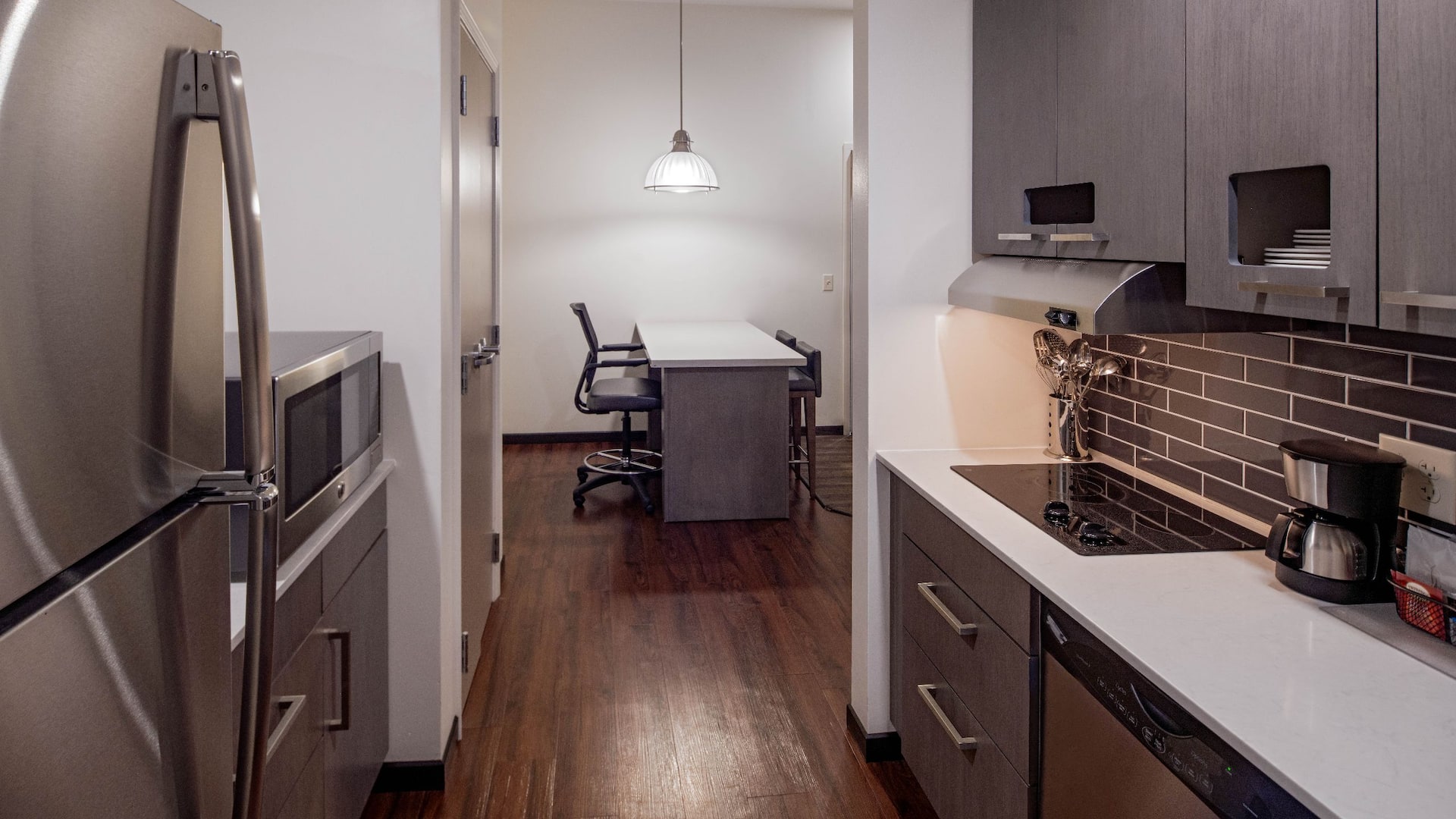 Hyatt House New Orleans/Downtown King Suite Kitchen