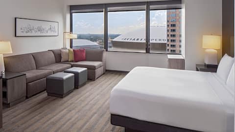 Hotel Photos | Hyatt House New Orleans/Downtown