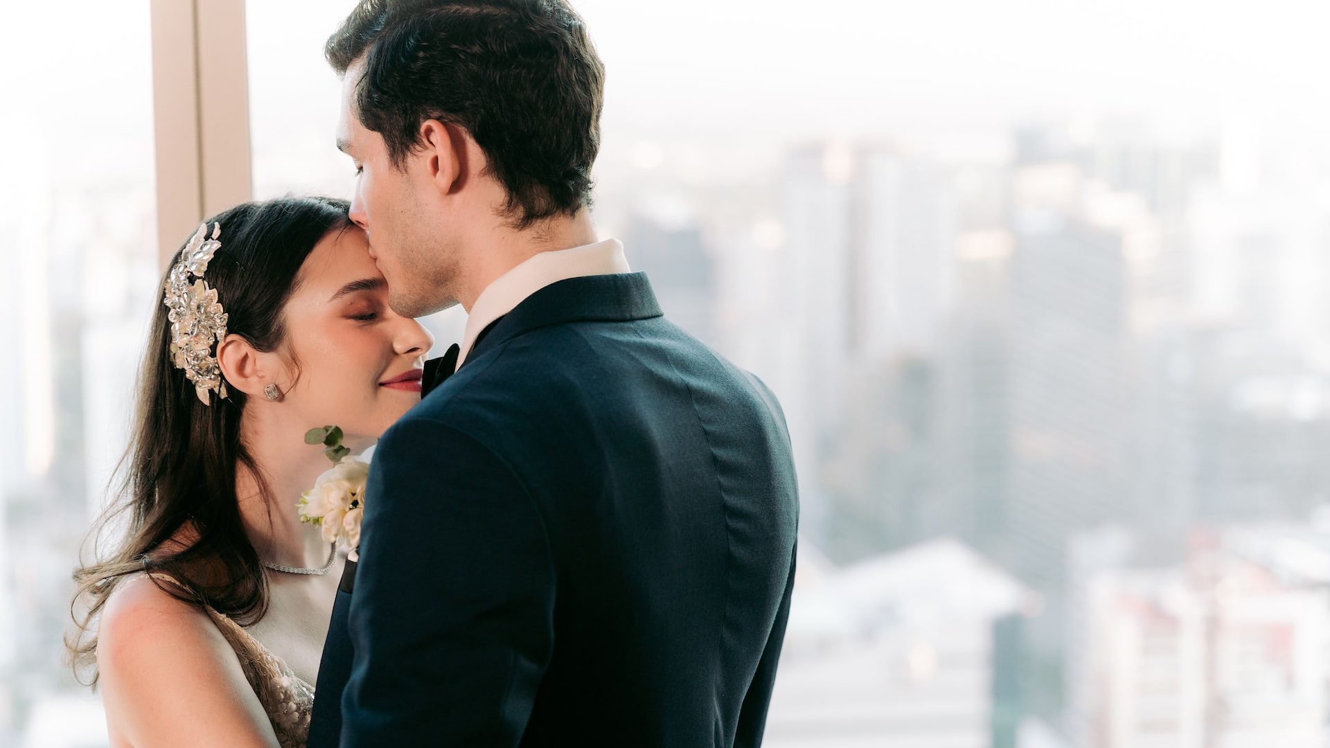 Grand Hyatt Manila Bride And Groom Intimate City View