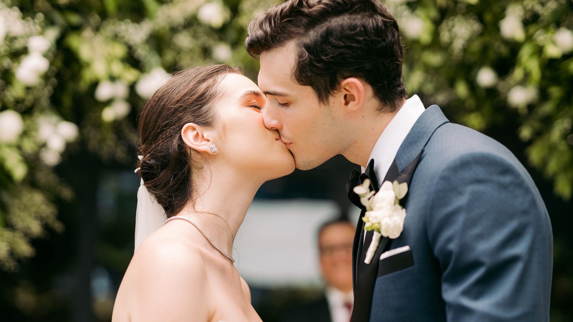Grand Hyatt Manila Bride And Groom Outdoor Wedding Kiss