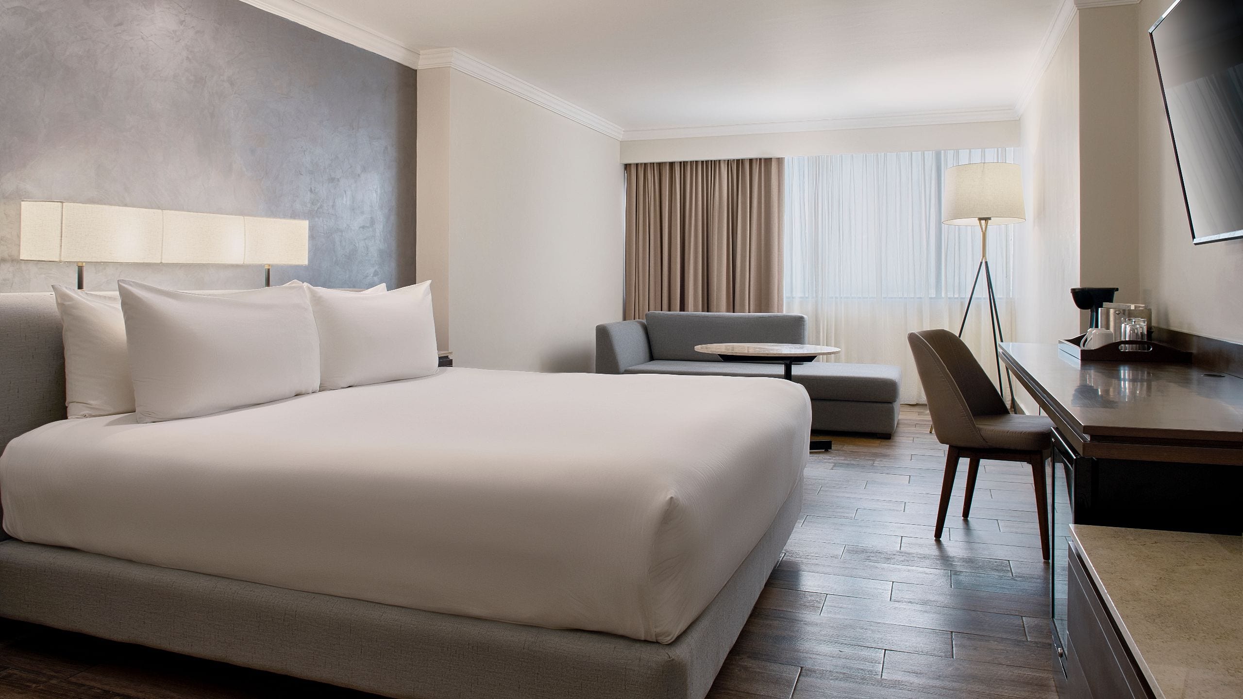 Hyatt Regency Merida High Floor King Bedroom Seating Area
