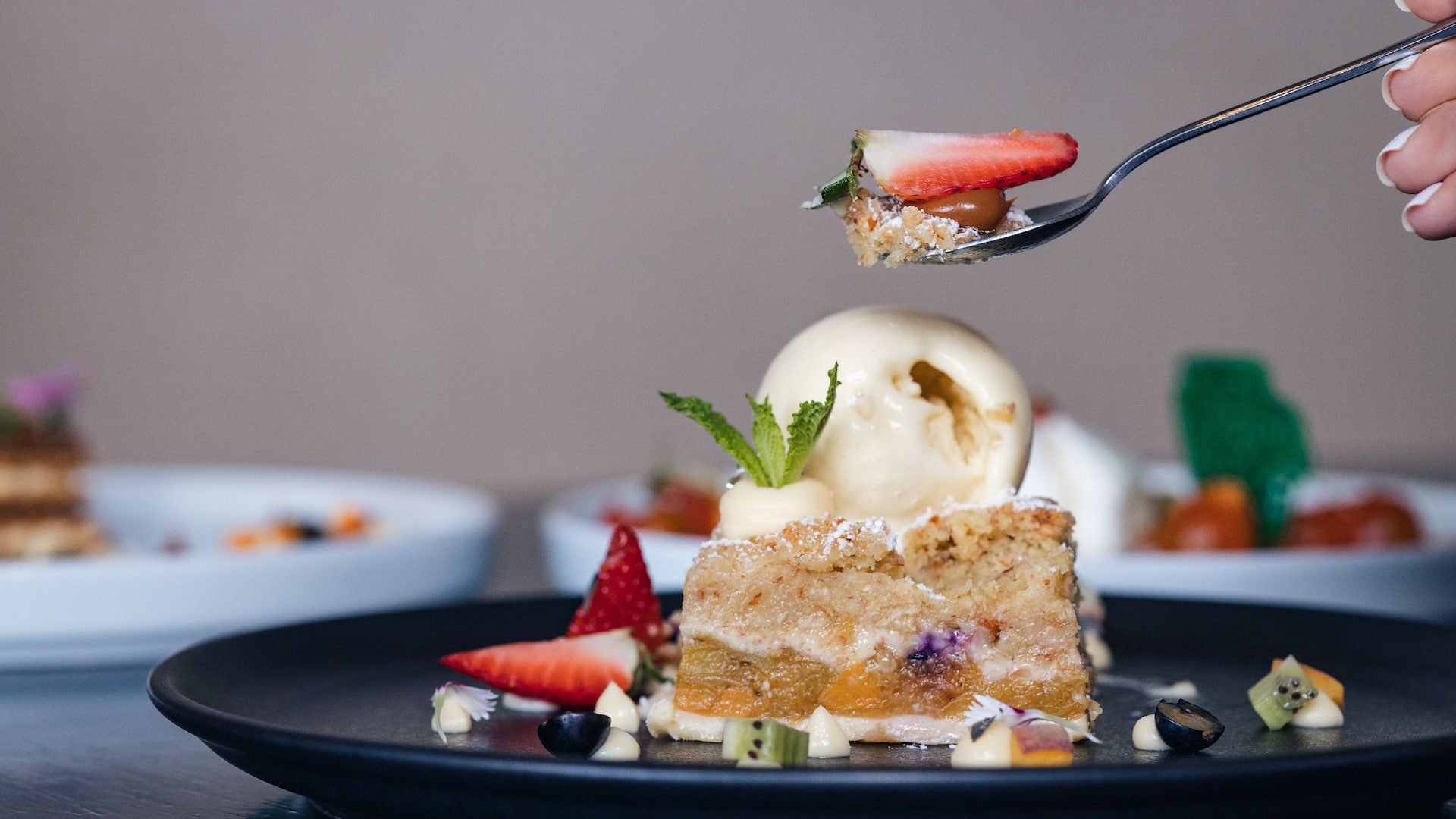 Hyatt Regency Cartagena Apple Crumble