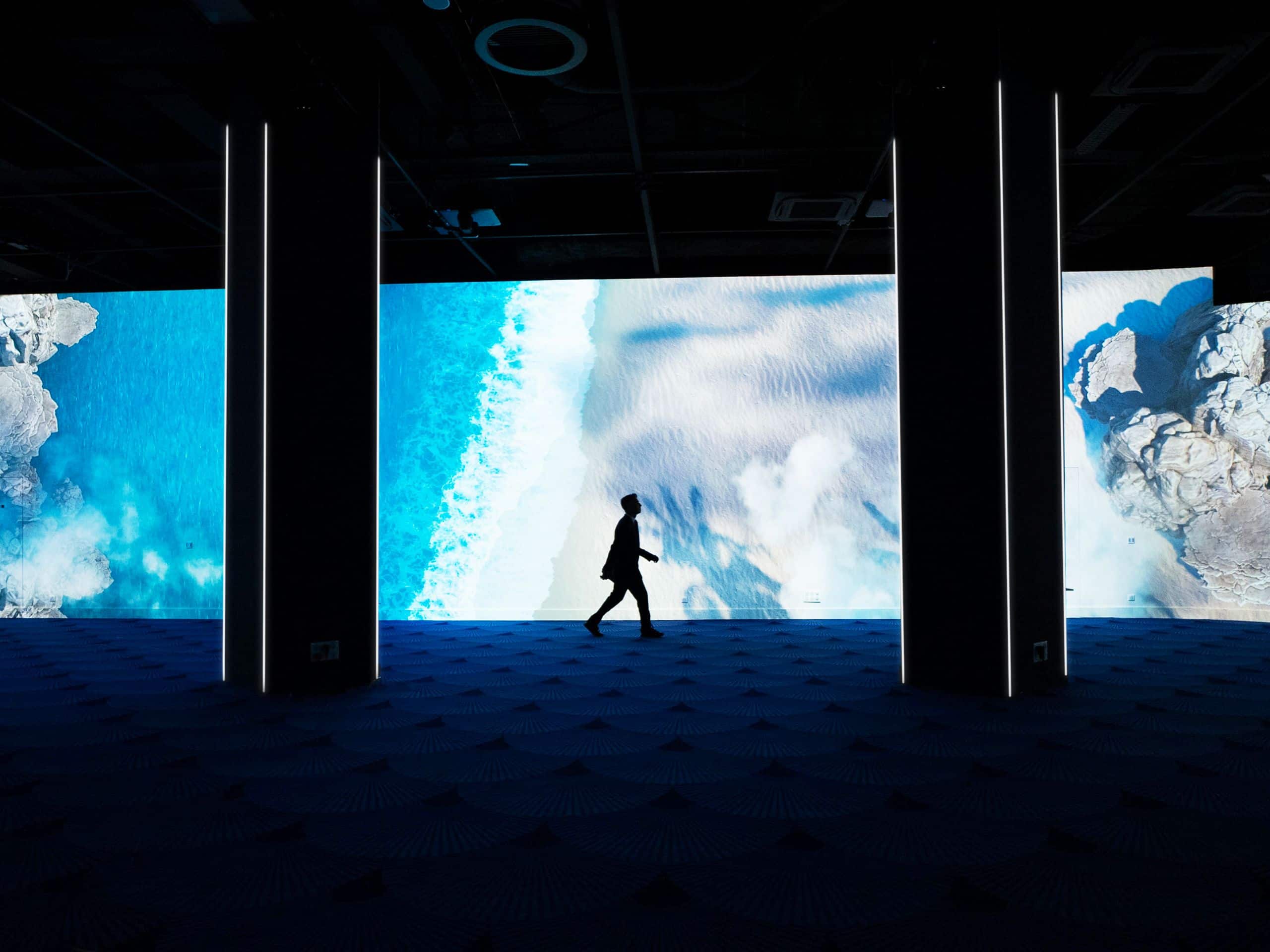 Hôtel Martinez Le Festival Ballroom Digital Screen Overview