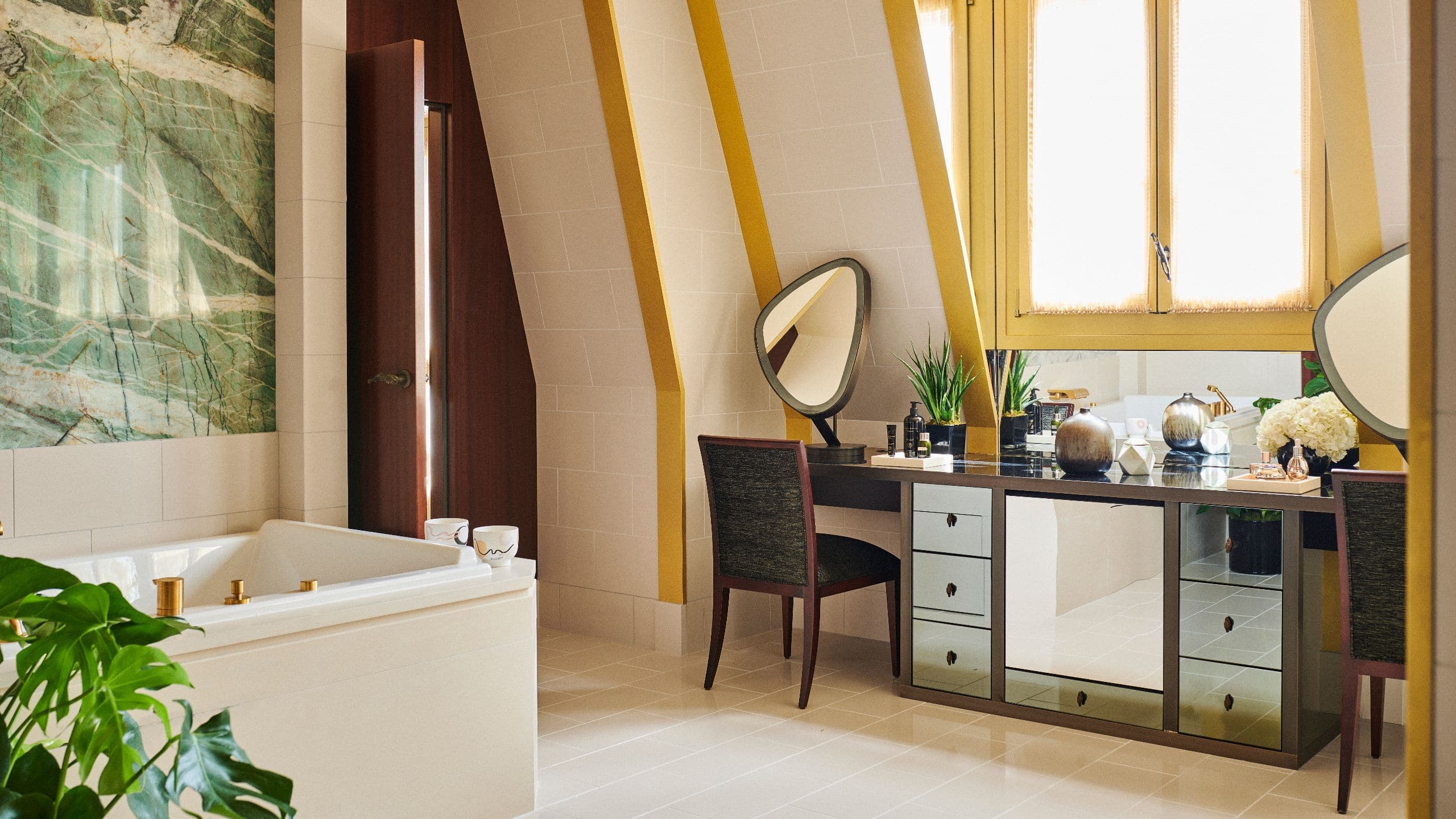 10 of 36 Park Hyatt Paris-Vendôme Apartment Bathroom Make-up Area