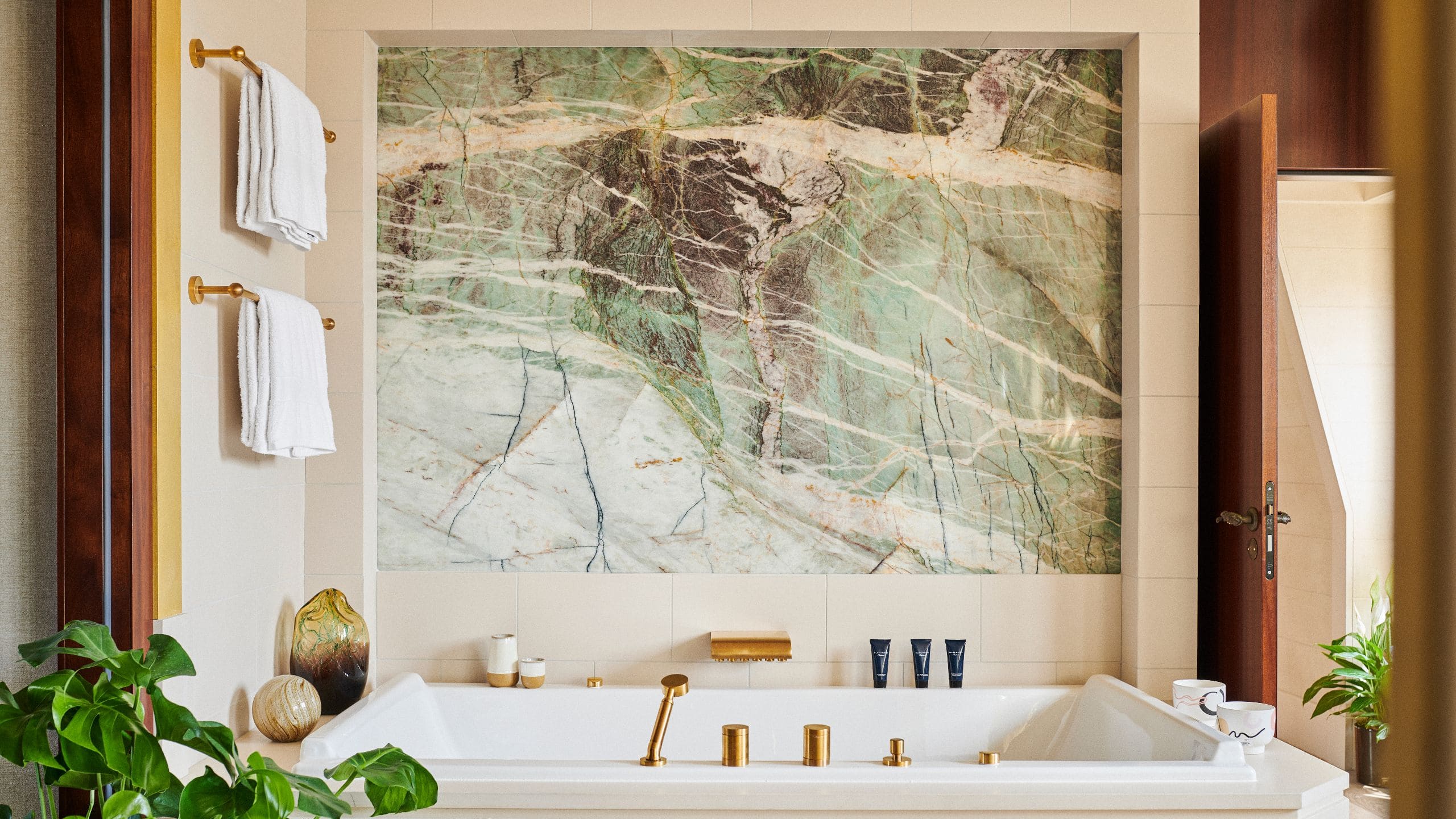 11 of 36 Park Hyatt Paris-Vendôme Parph Appartement 600 Bathtub