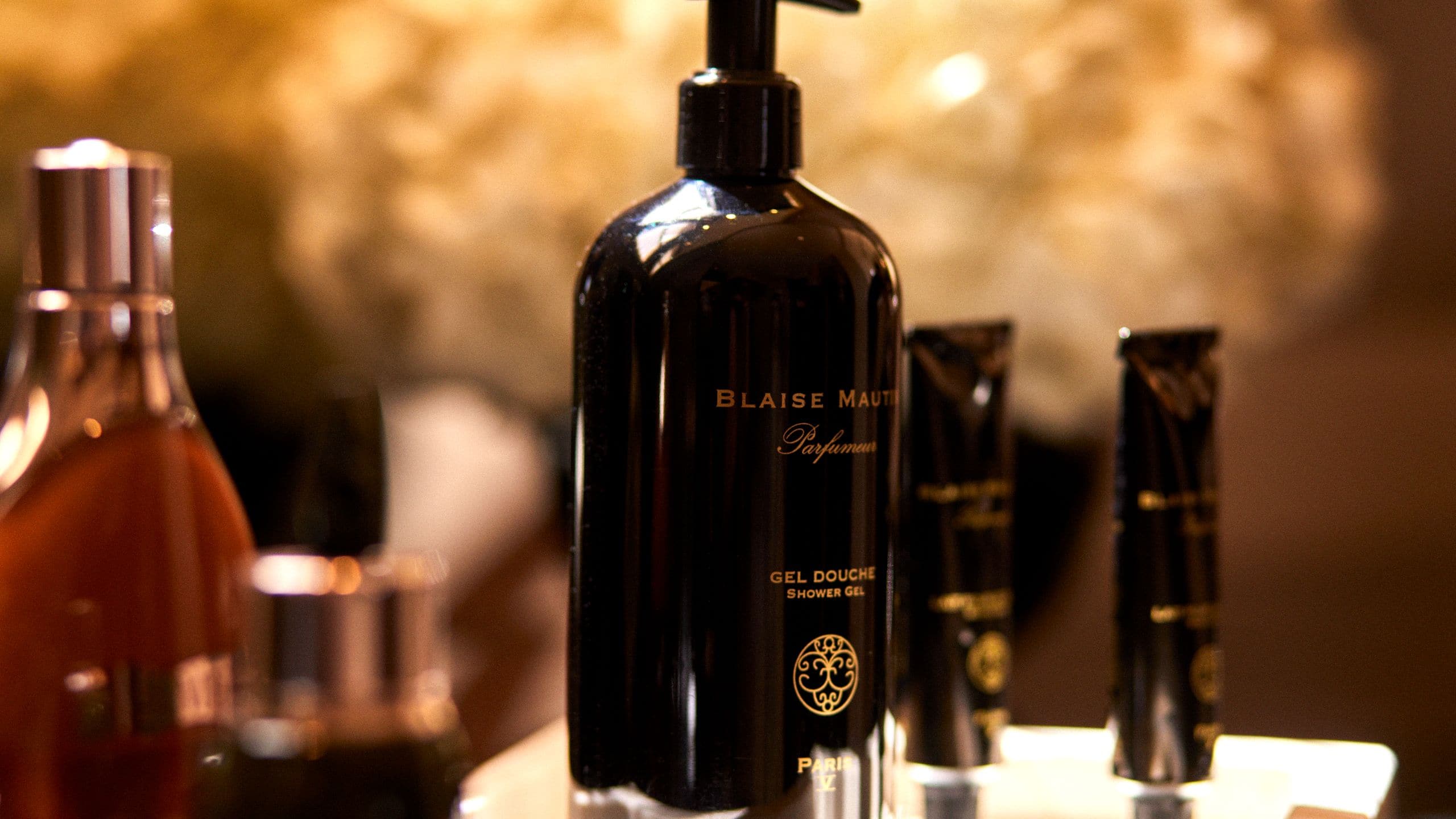 24 of 36 Park Hyatt Paris-Vendôme Apartment Bathroom Amenities