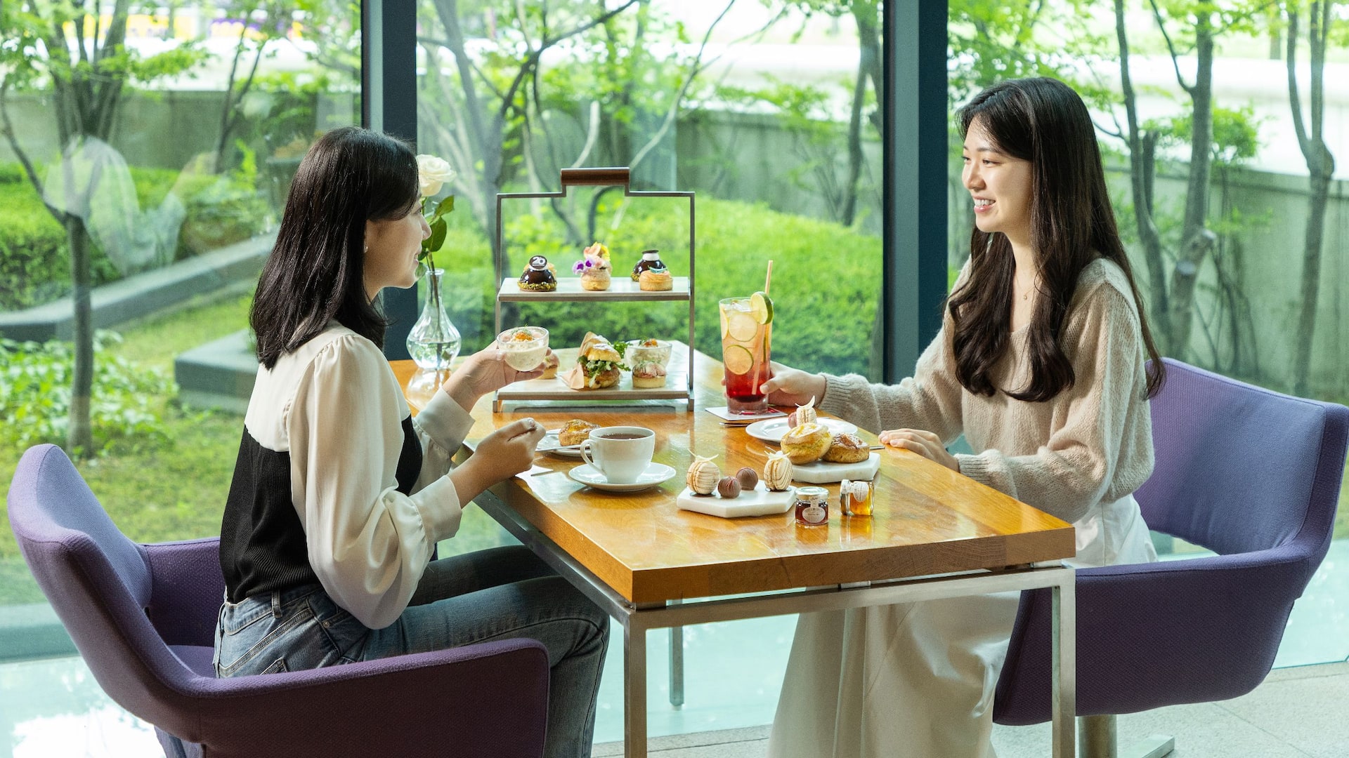 Grand Hyatt Incheon Tea Time With Garden View