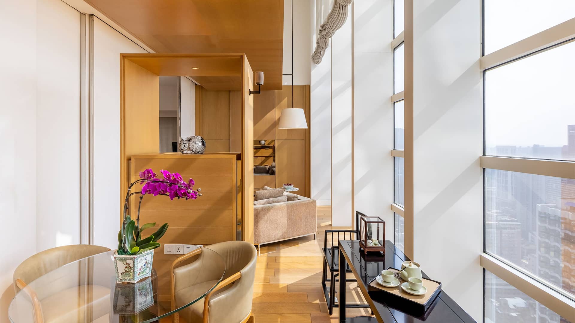 Grand Hyatt Chengdu Grand Hyatt Chendu Atrium Deluxe Living Room