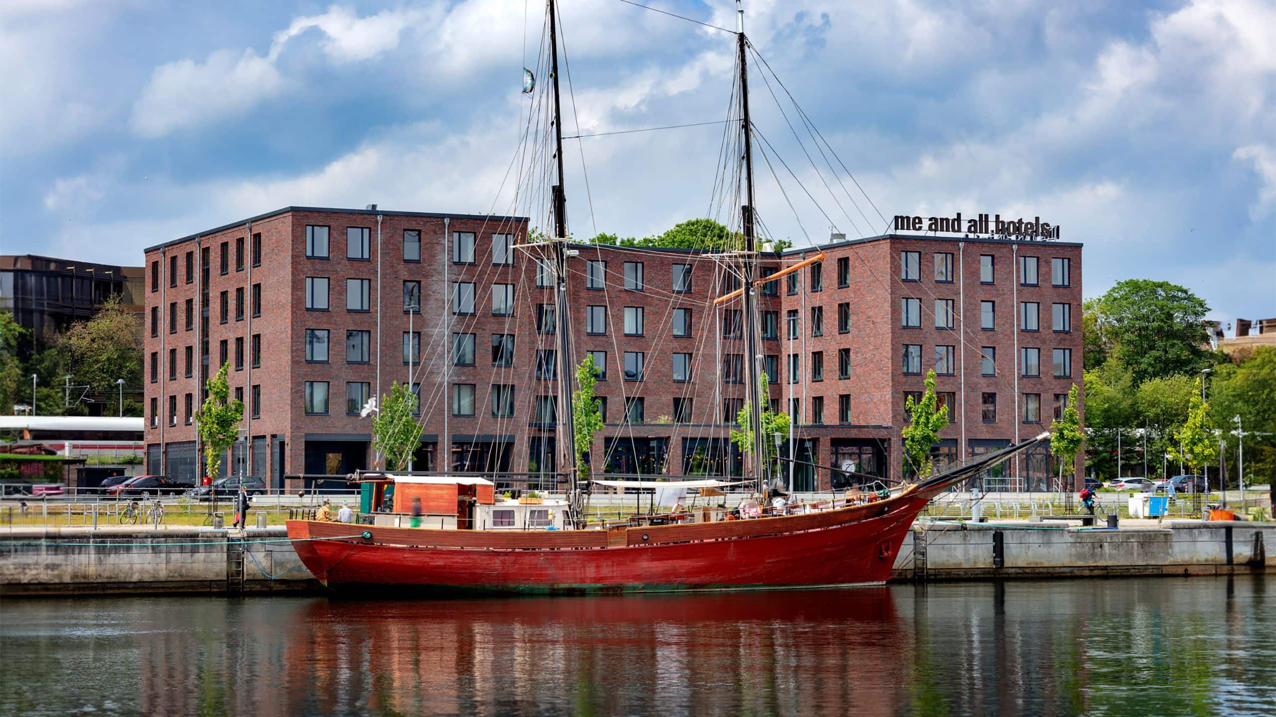 me and all hotel kiel Ship