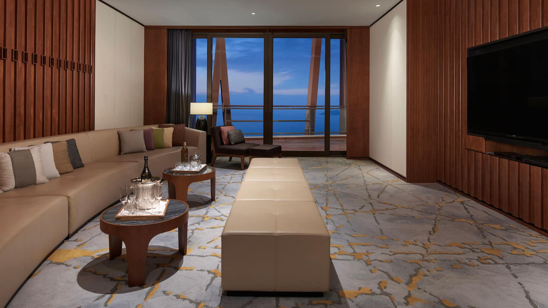 Grand Hyatt Sanya Haitang Bay Resort and Spa Chairman Suite Salon