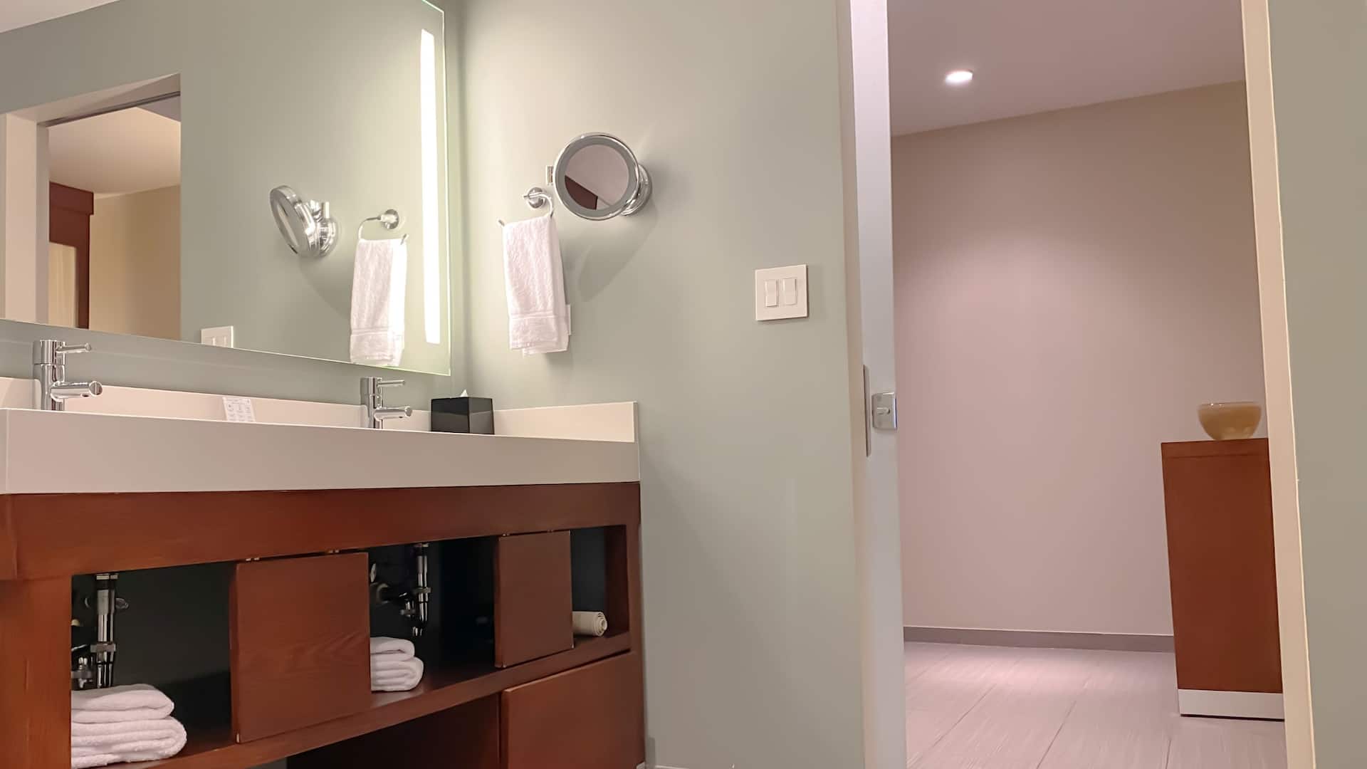 4 из 4 Hyatt Place San Jose/Pinares Bathroom Suite