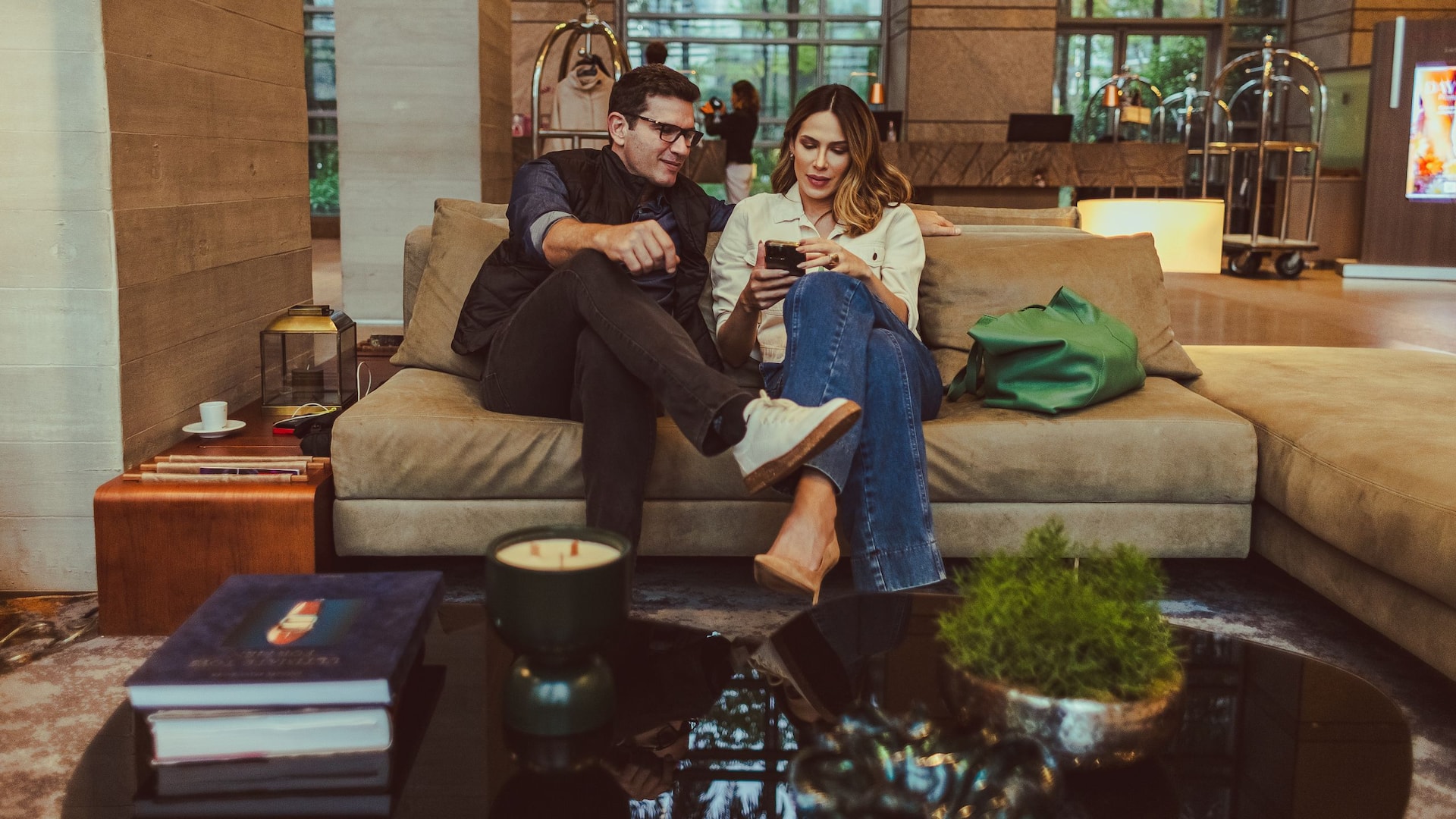 Grand Hyatt São Paulo Couple Relaxing Lobby