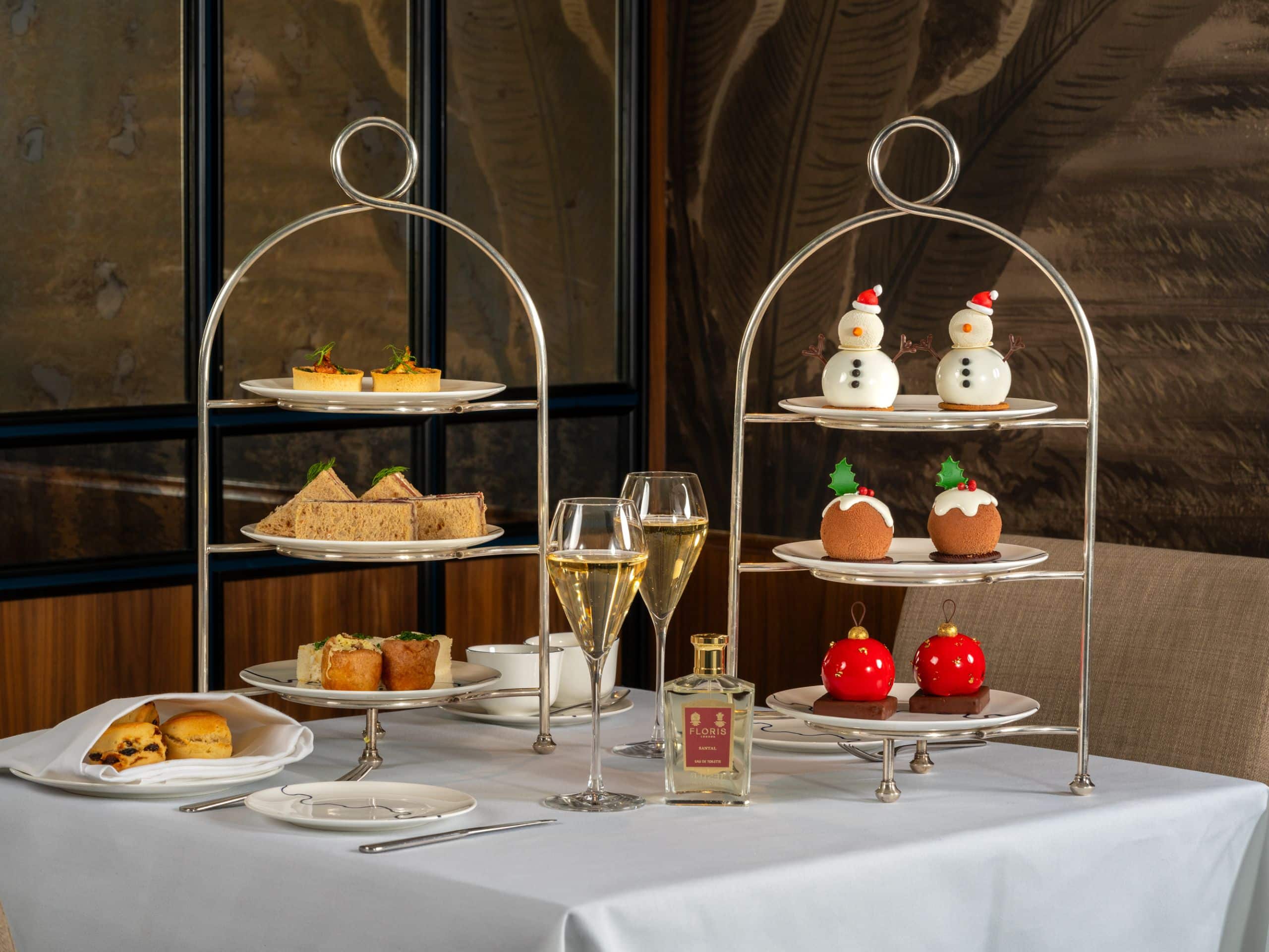 Great Scotland Yard Hotel - Festlicher Spaß im Great Scotland Yard Hotel: Festlicher Nachmittagstee, Abendessen und Weihnachtslunch.