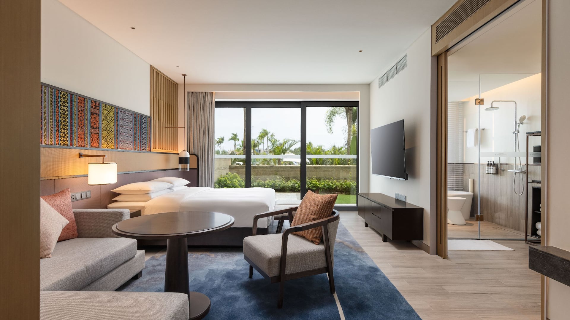 1 de 3 Hyatt Regency Sanya Tianli Bay One King Bed With Courtyard Deluxe