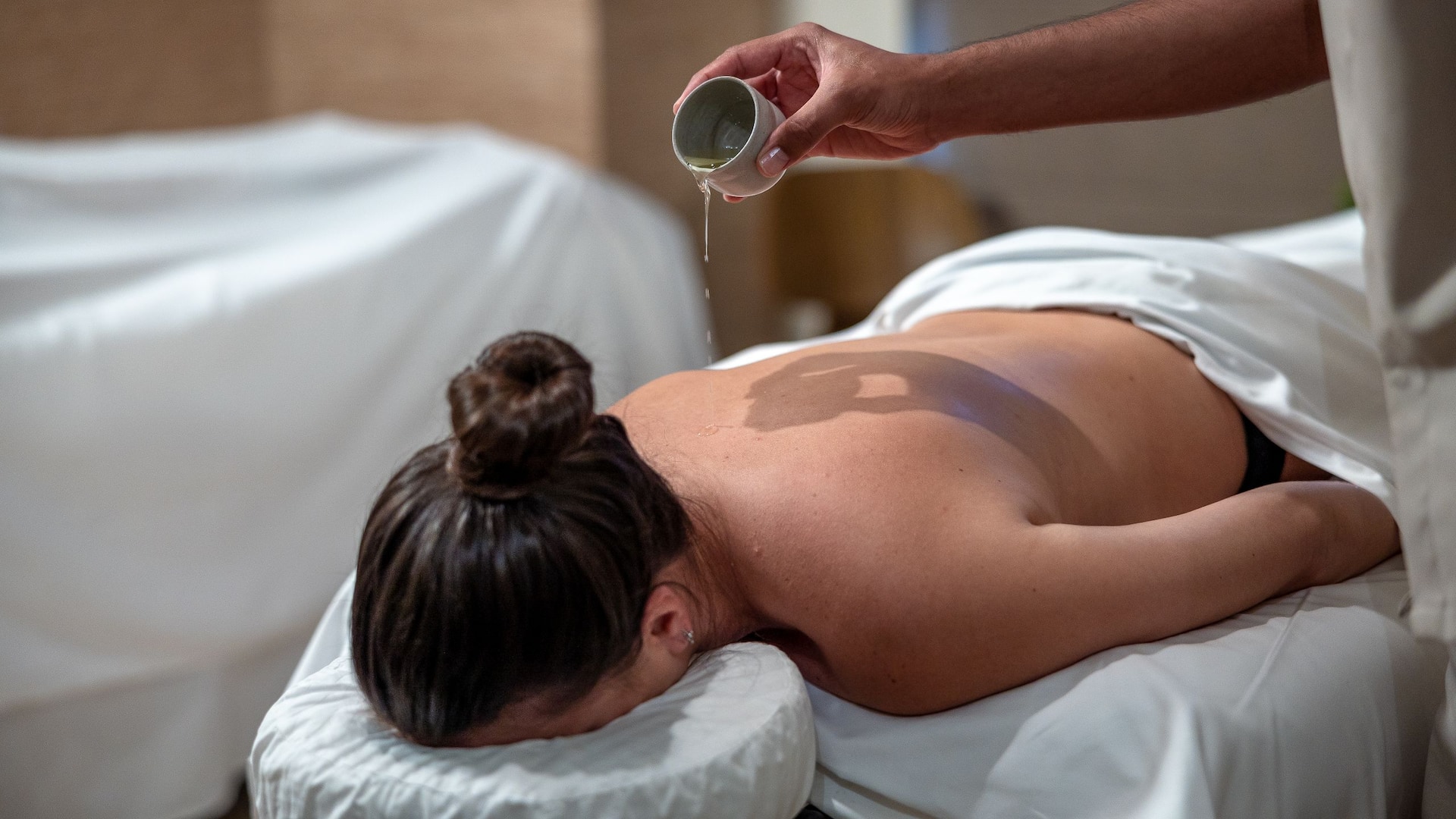 Grand Hyatt São Paulo Spa Guest Relaxing Oil Massage