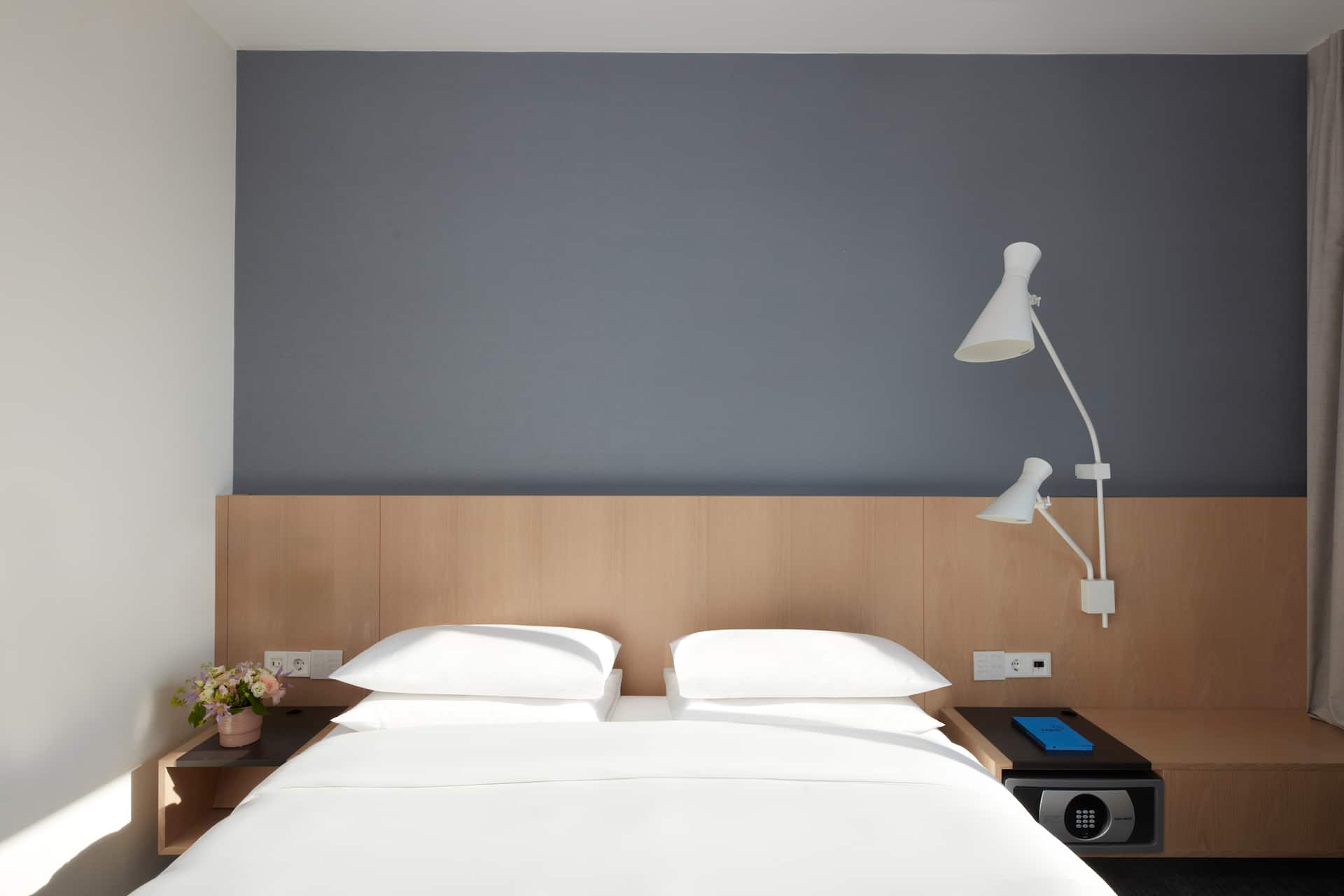8 de 9 Hyatt Regency Paris Étoile Regency Executive Suite King Bed
