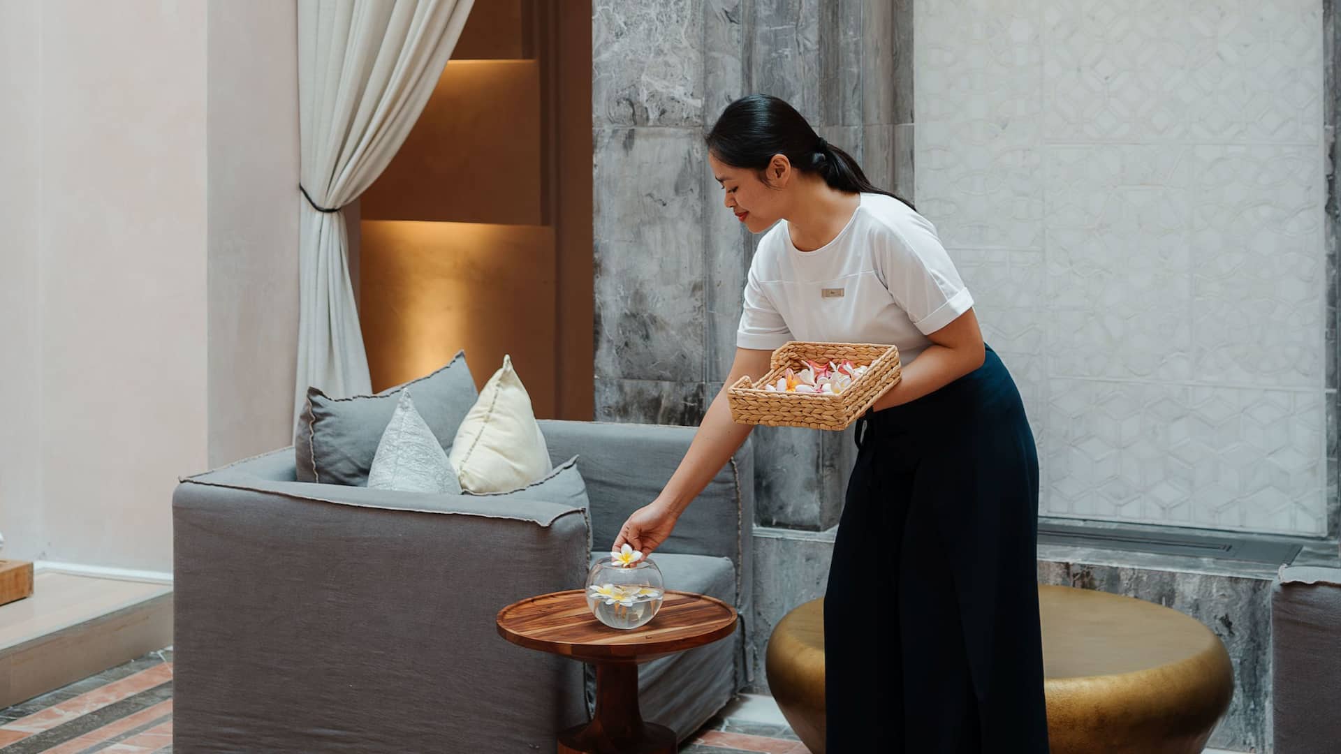 Hyatt Regency HR_P0308 Spa Seating Area