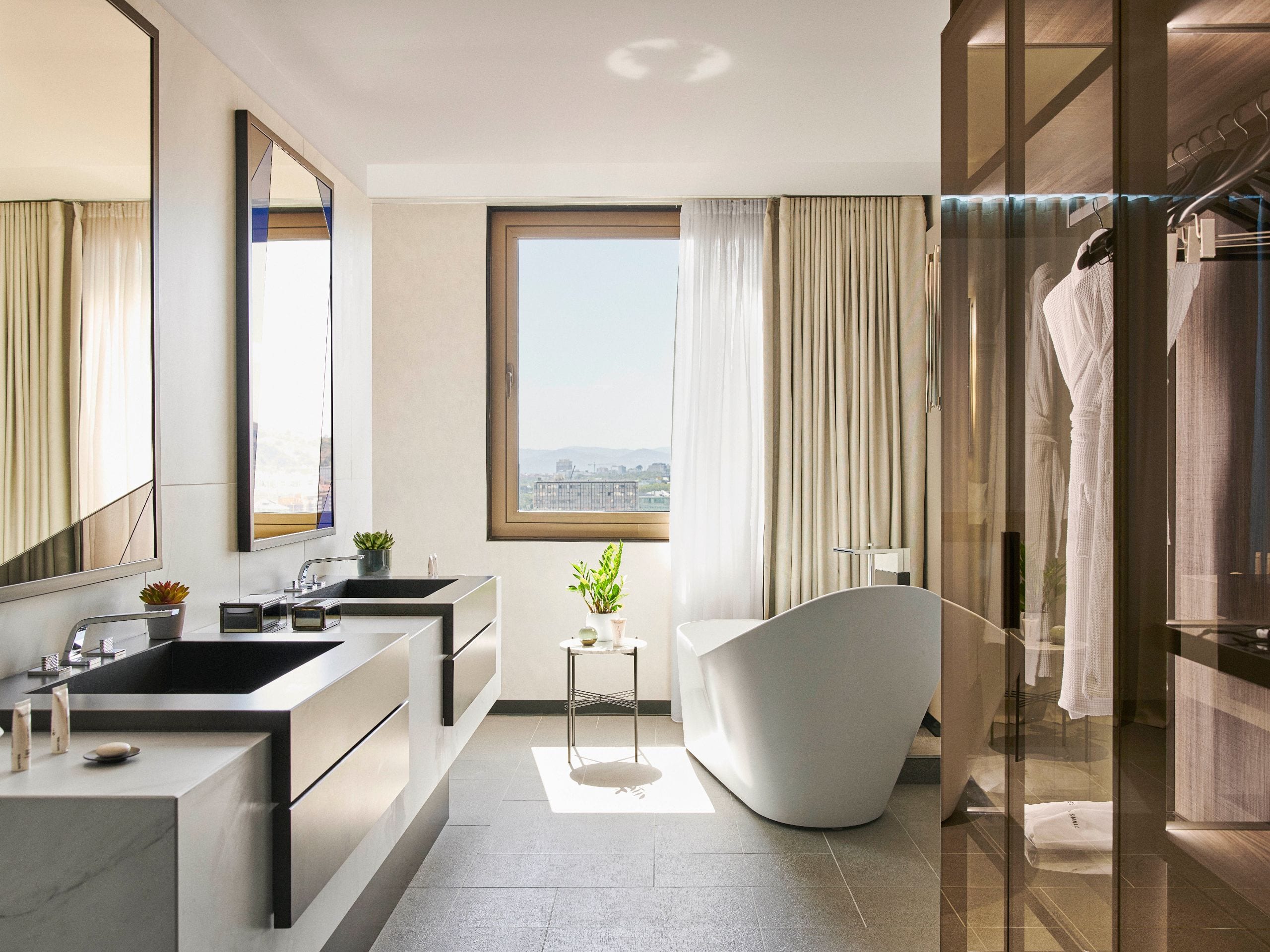 View of Luxury Rooms and Suites in Pedralbes | Grand Hyatt Barcelona