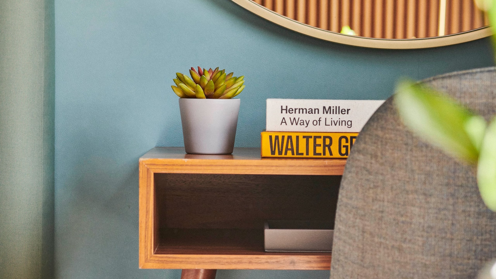 Grand Hyatt Barcelona Premium King Details Books