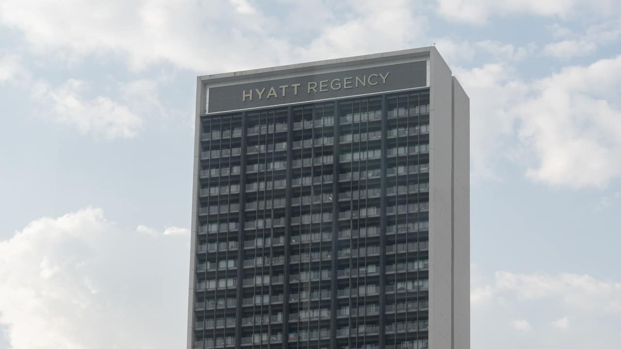 Hotel Facade