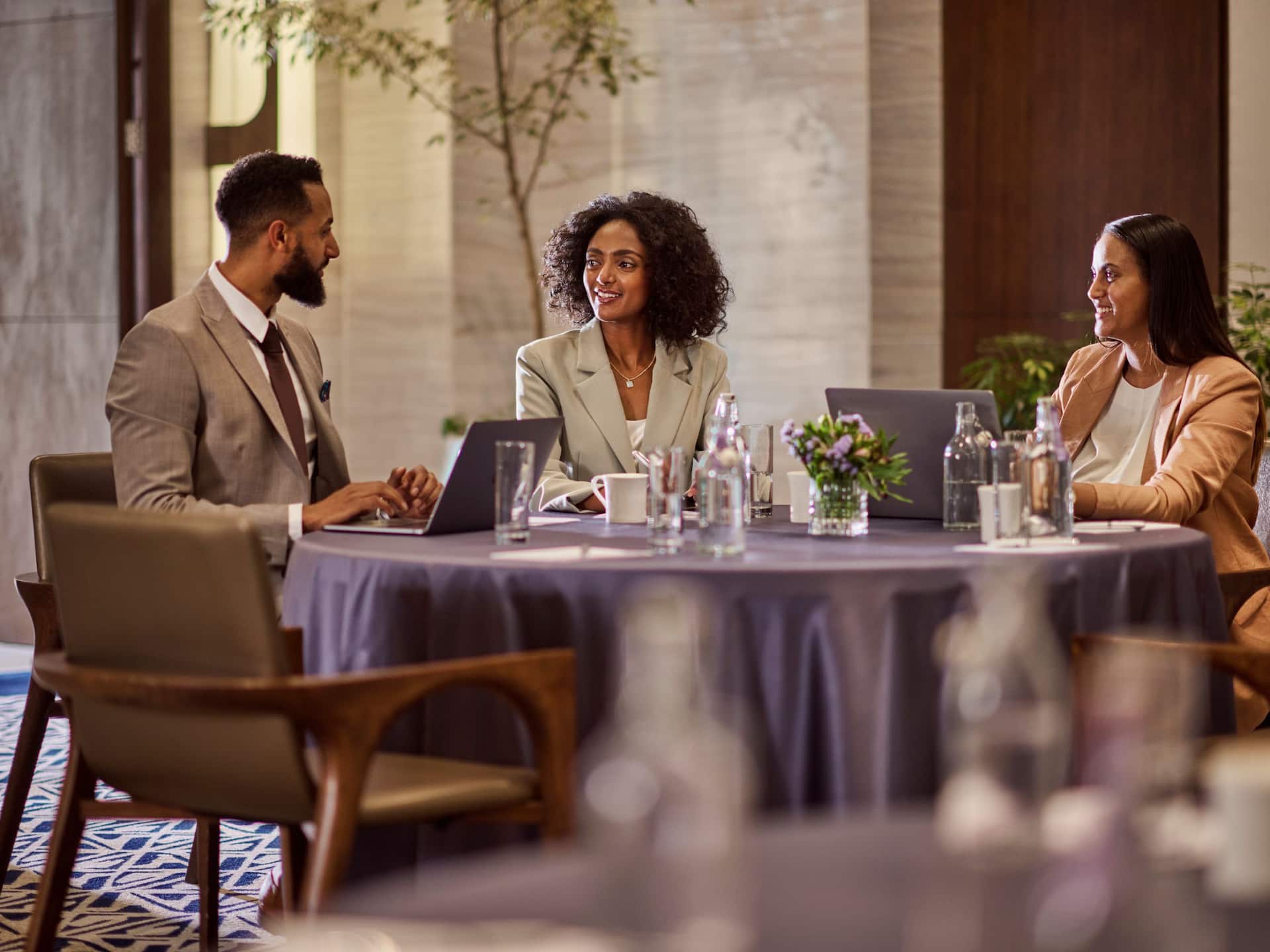 Hyatt Regency HR_P0330 Ballroom Meeting Table Setup