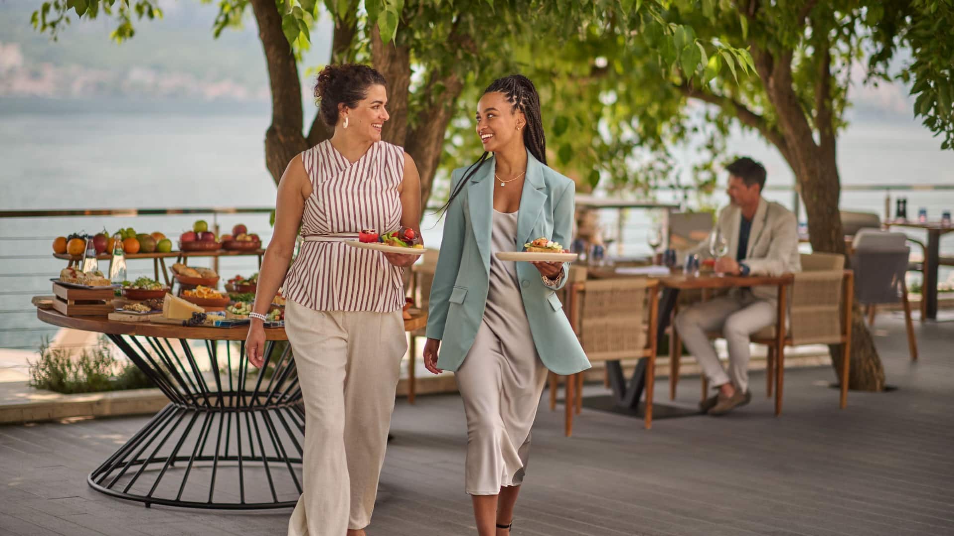 Hyatt Regency HR_P0412 Event Women Buffet