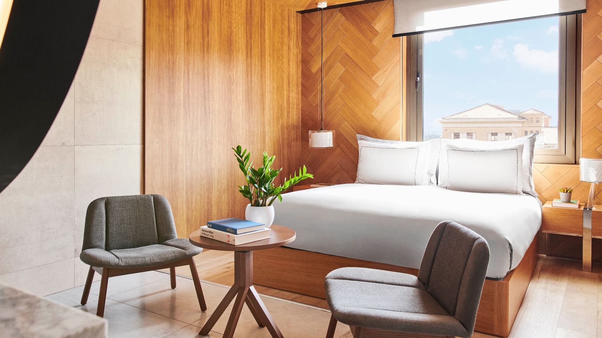 Grand Hyatt Barcelona One King Bed Deluxe Bed Layout