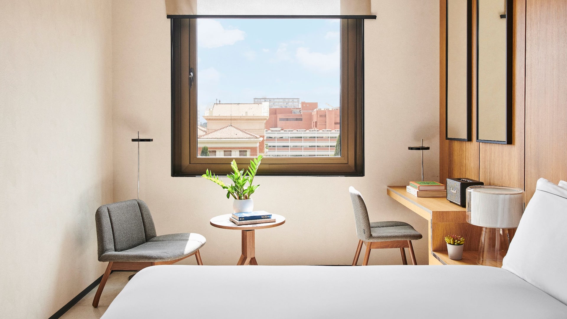 Grand Hyatt Barcelona One Queen Bed